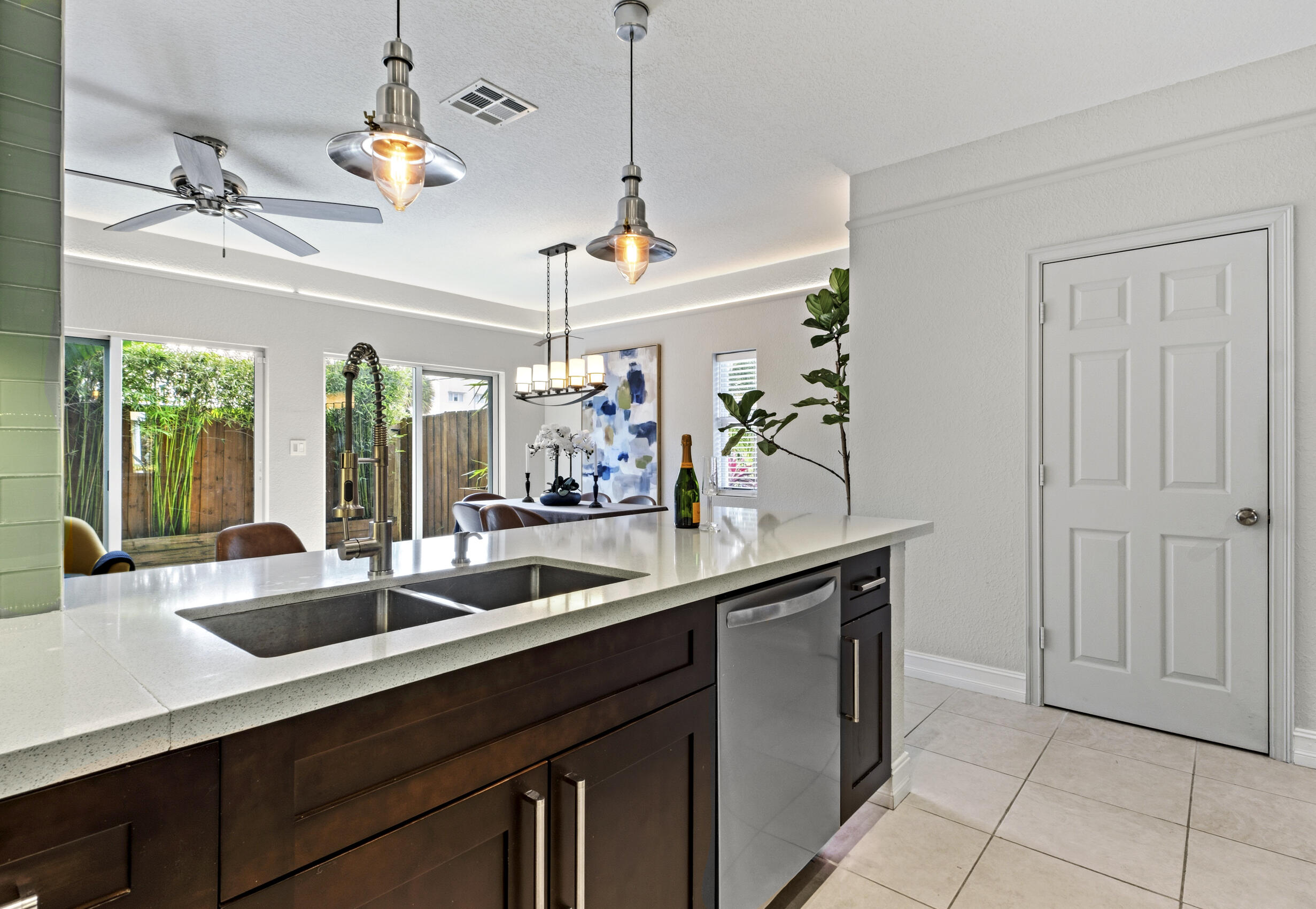 1741 NE 4th #F5 Fort Lauderdale, FL 33305