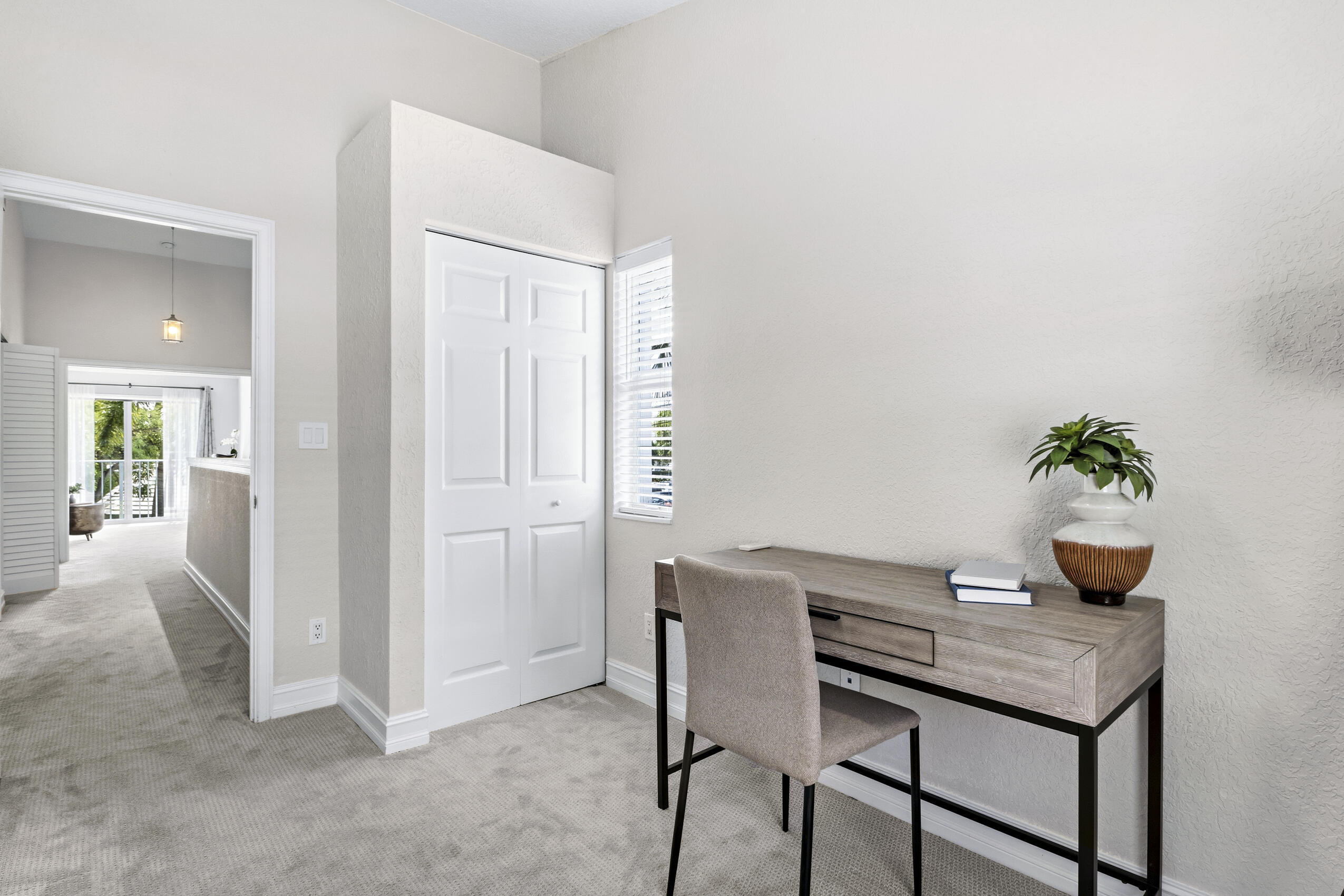 1741 NE 4th #F5 Fort Lauderdale, FL 33305