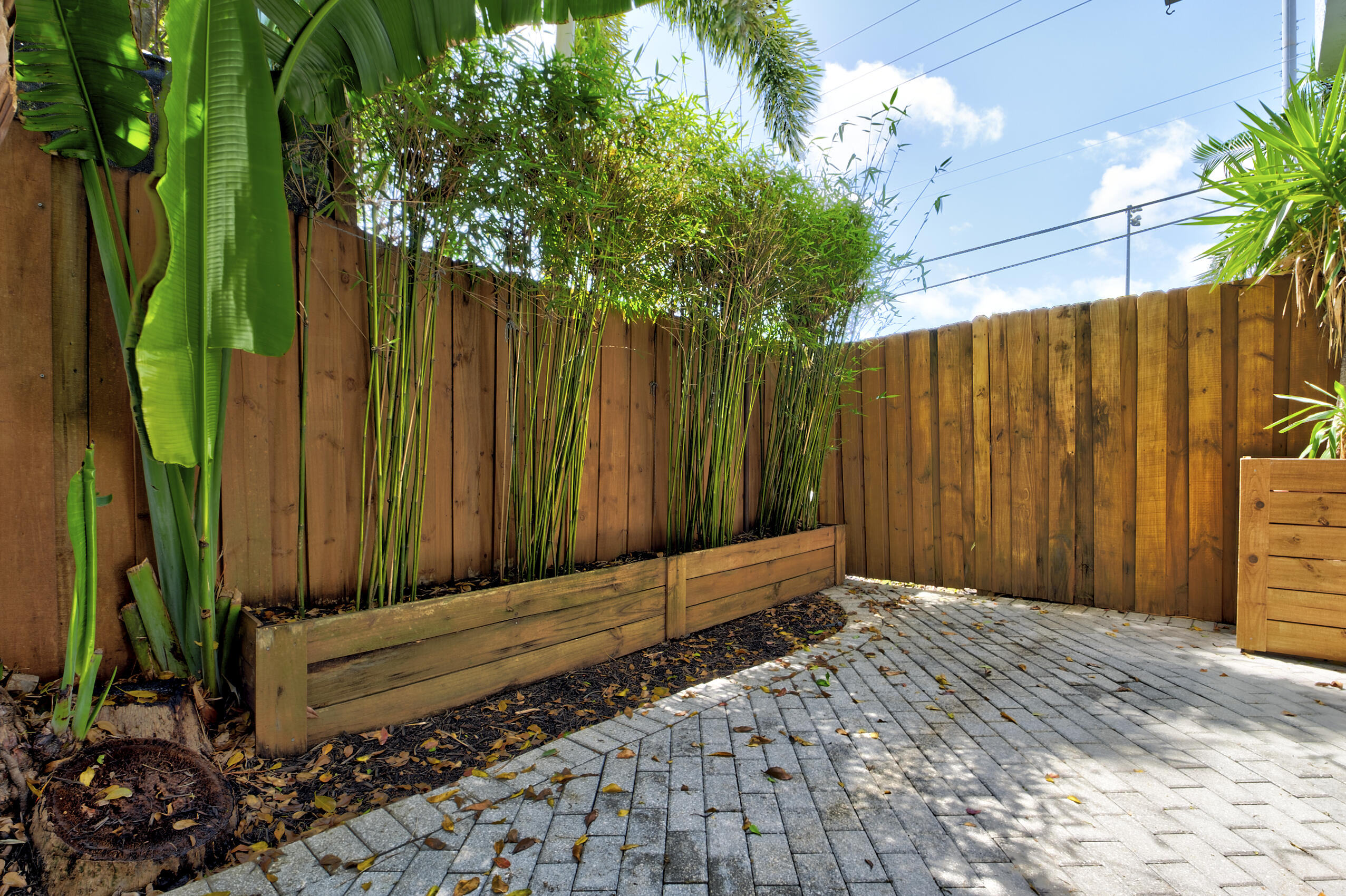 1741 NE 4th #F5 Fort Lauderdale, FL 33305