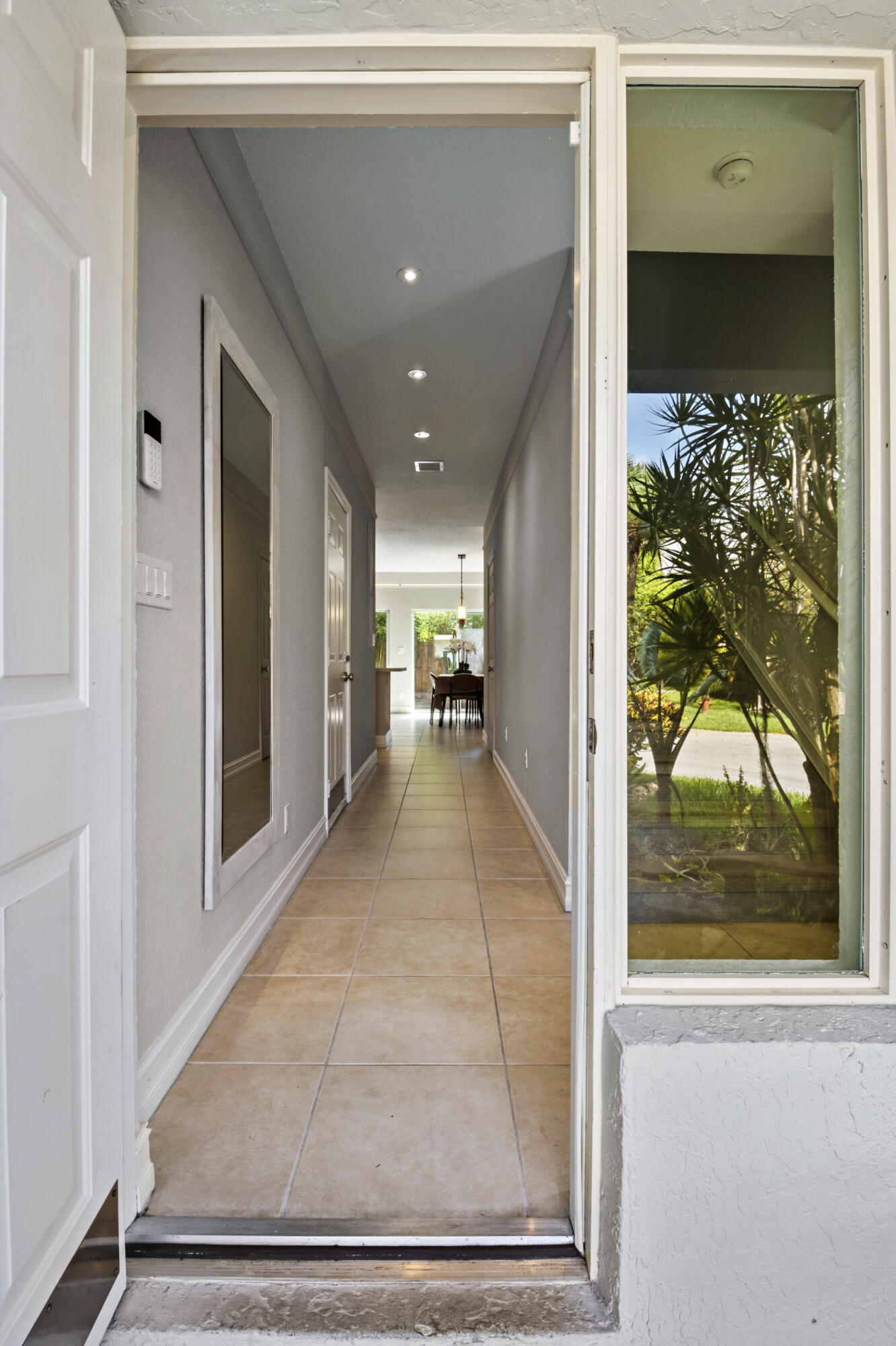 1741 NE 4th #F5 Fort Lauderdale, FL 33305