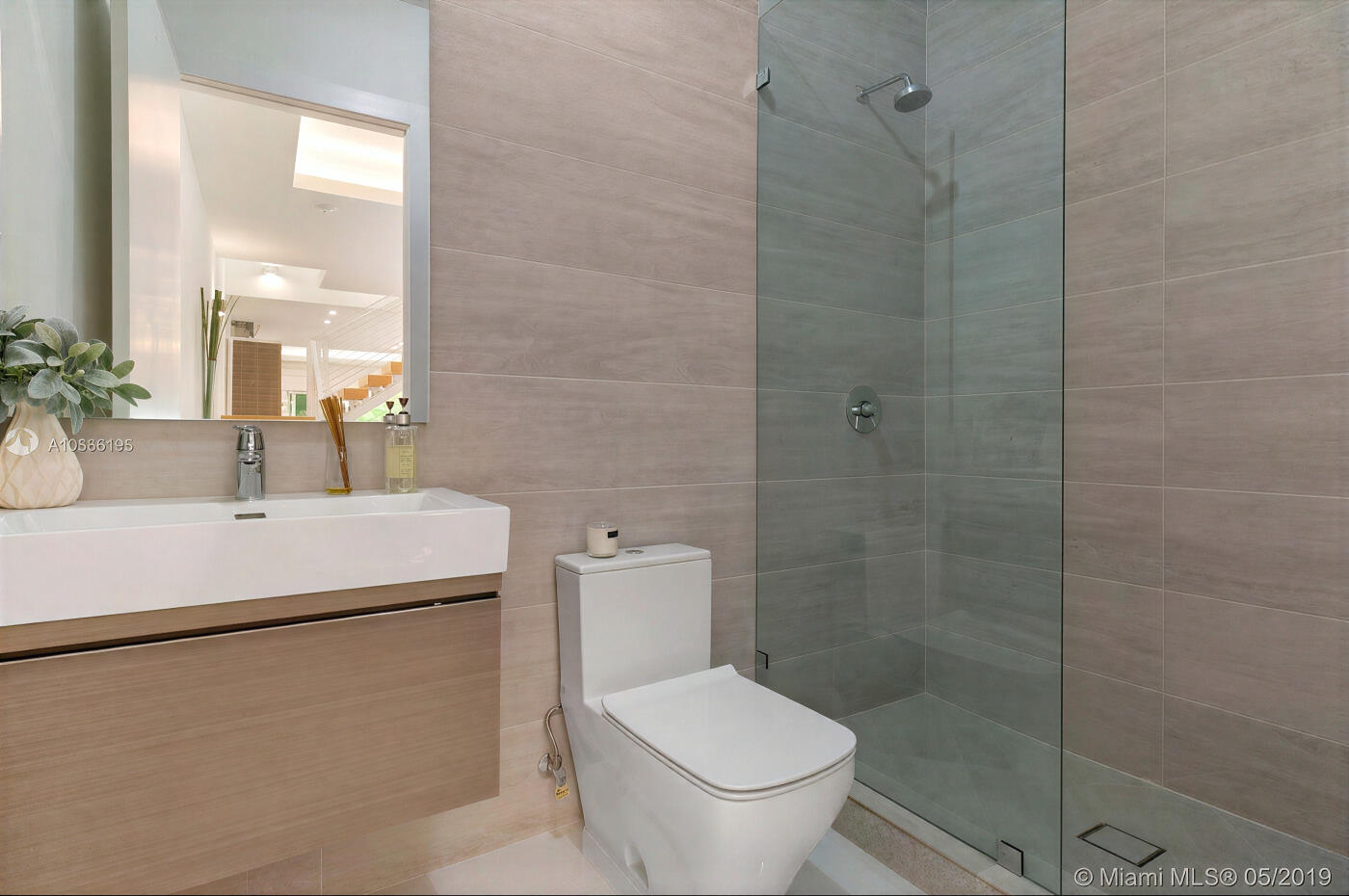3123 Elizabeth #3123 Miami, FL 33133