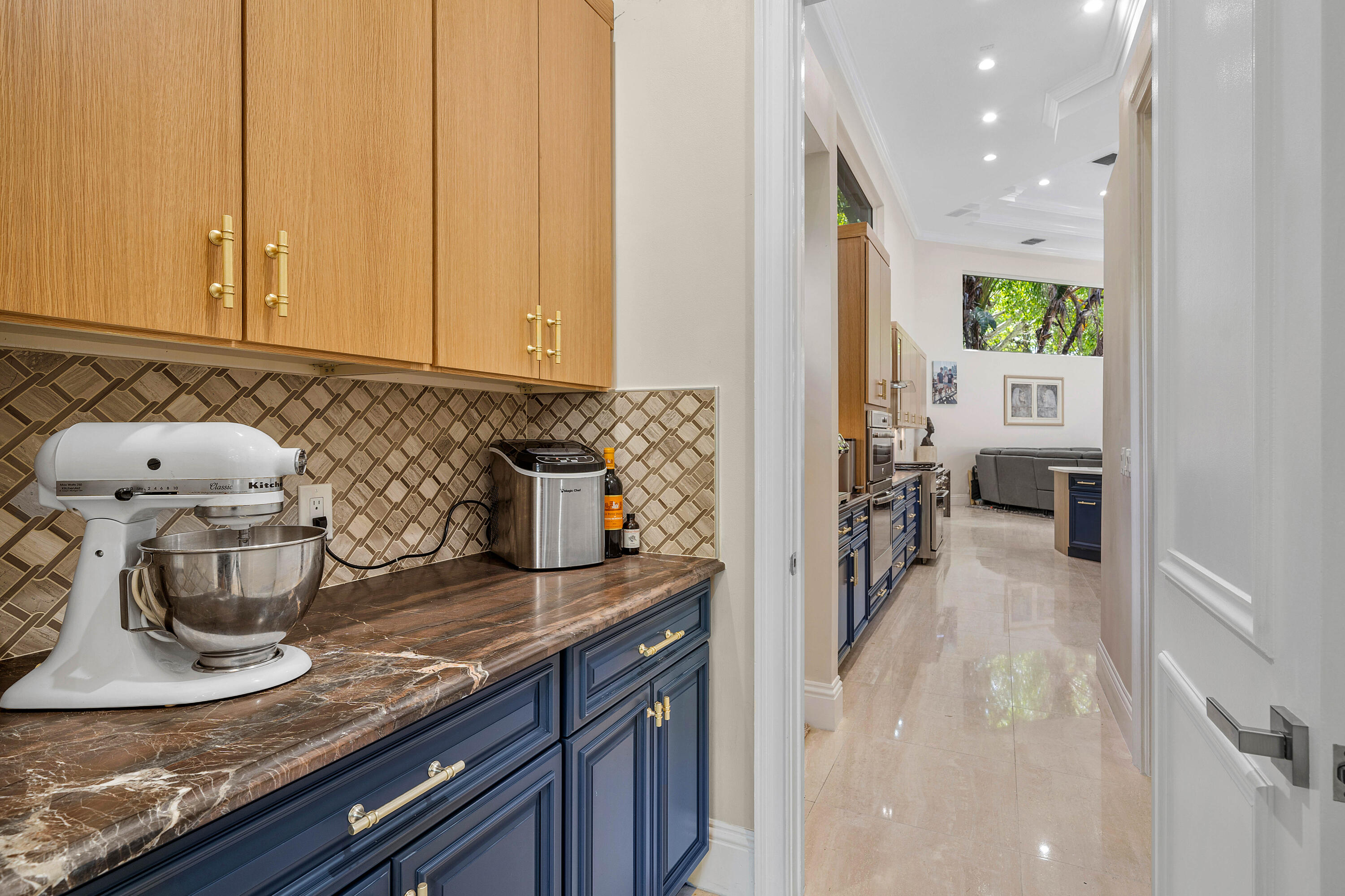 6595 NW 32nd Boca Raton, FL 33496