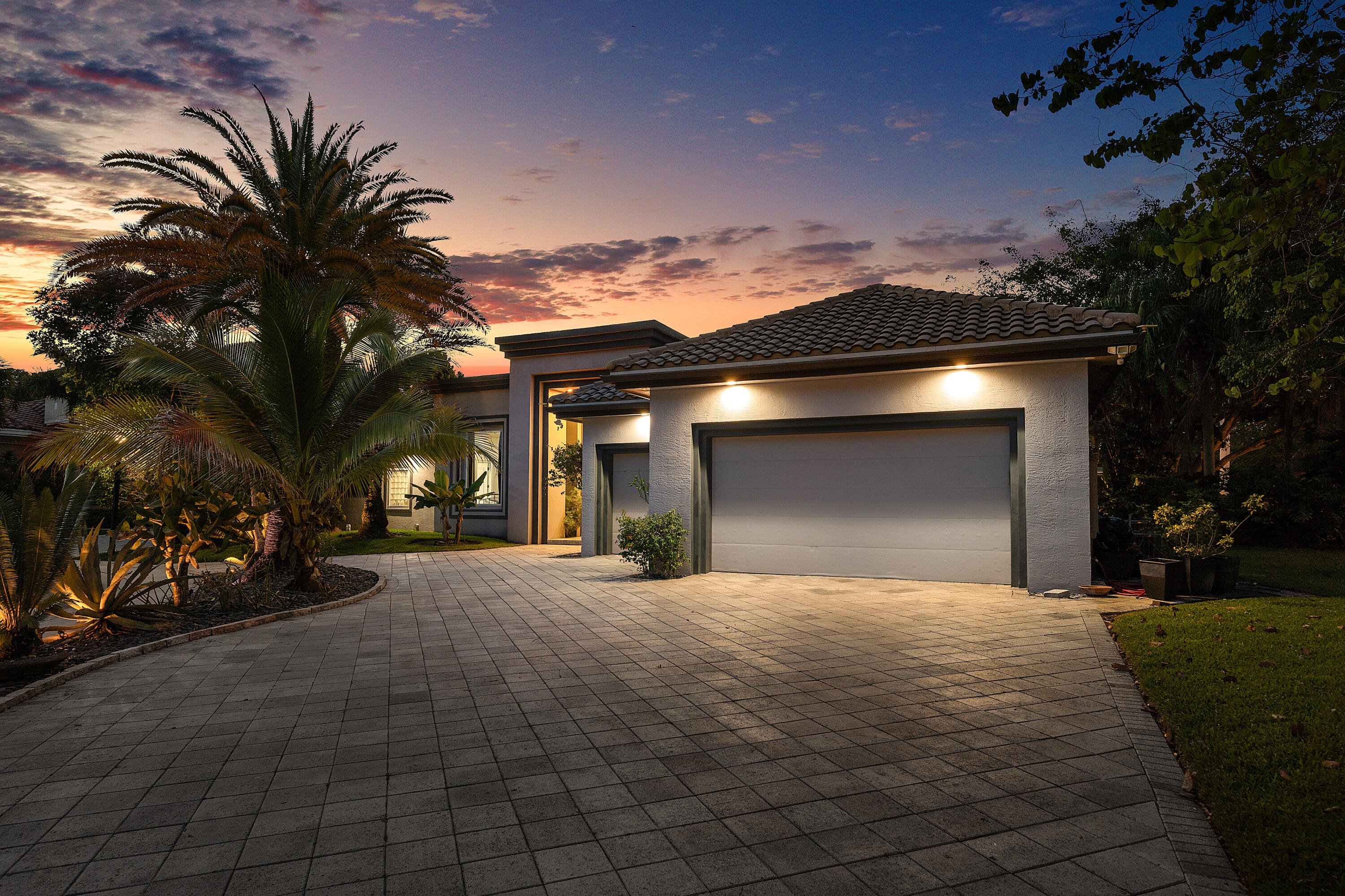 6595 NW 32nd Boca Raton, FL 33496