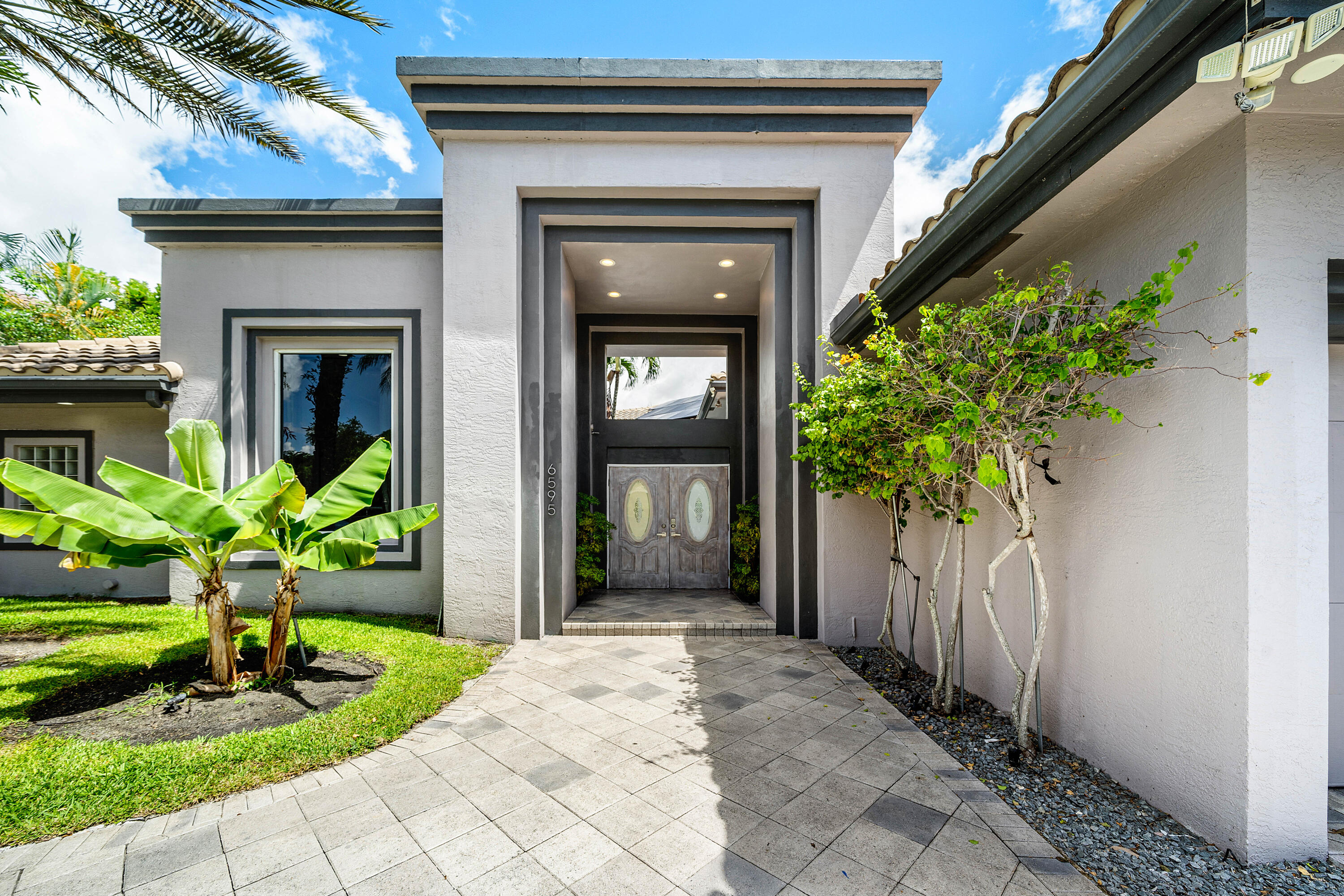 6595 NW 32nd Boca Raton, FL 33496