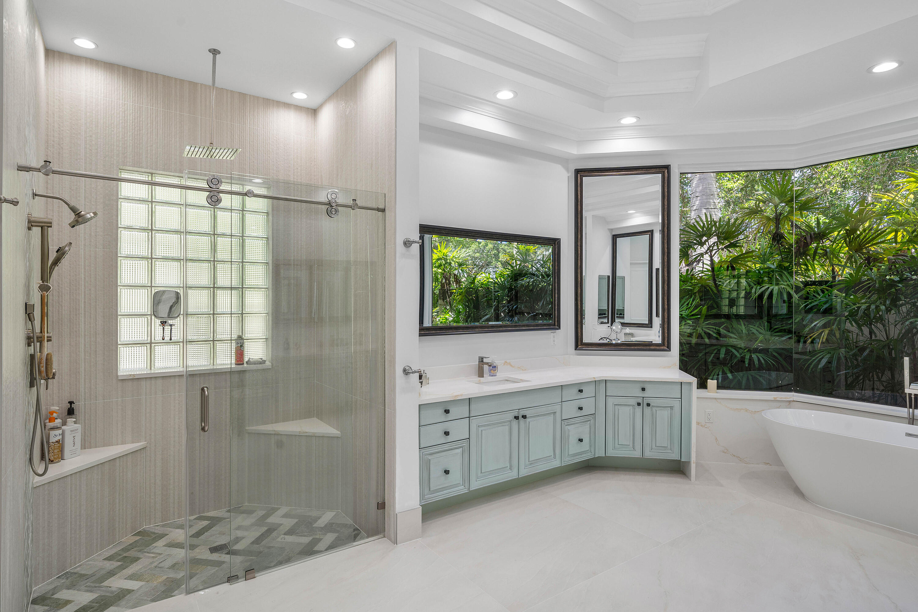 6595 NW 32nd Boca Raton, FL 33496