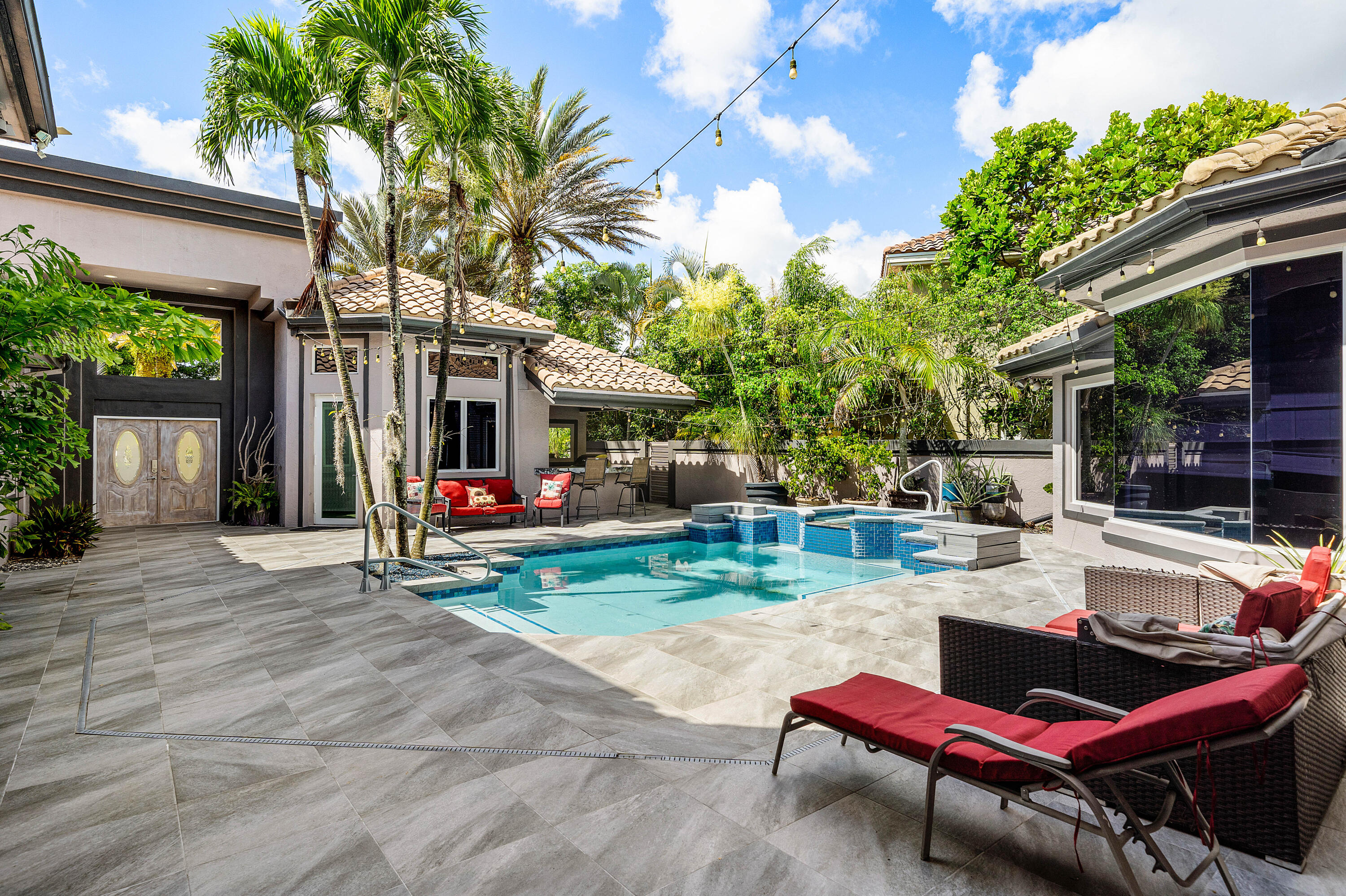 6595 NW 32nd Boca Raton, FL 33496