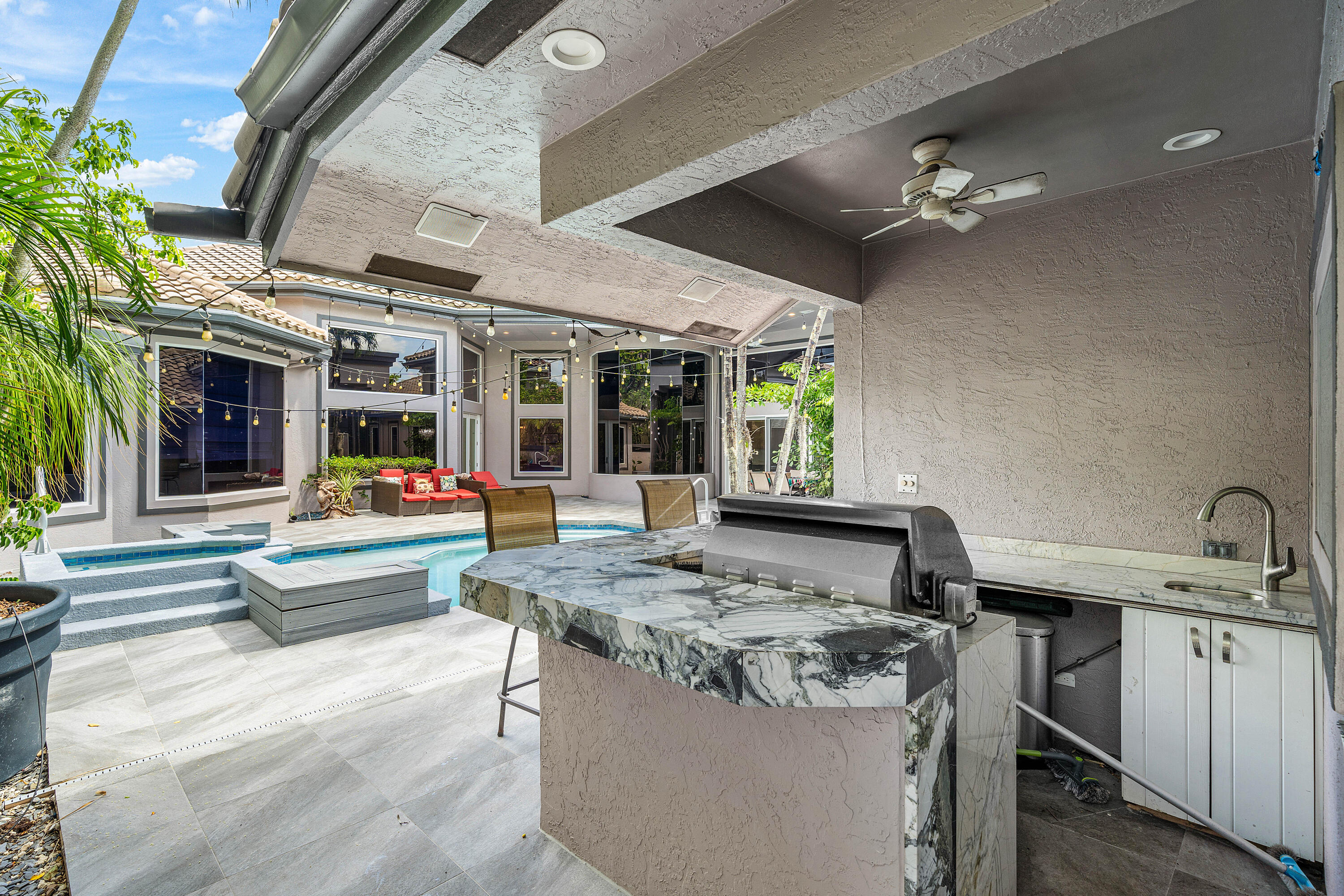 6595 NW 32nd Boca Raton, FL 33496