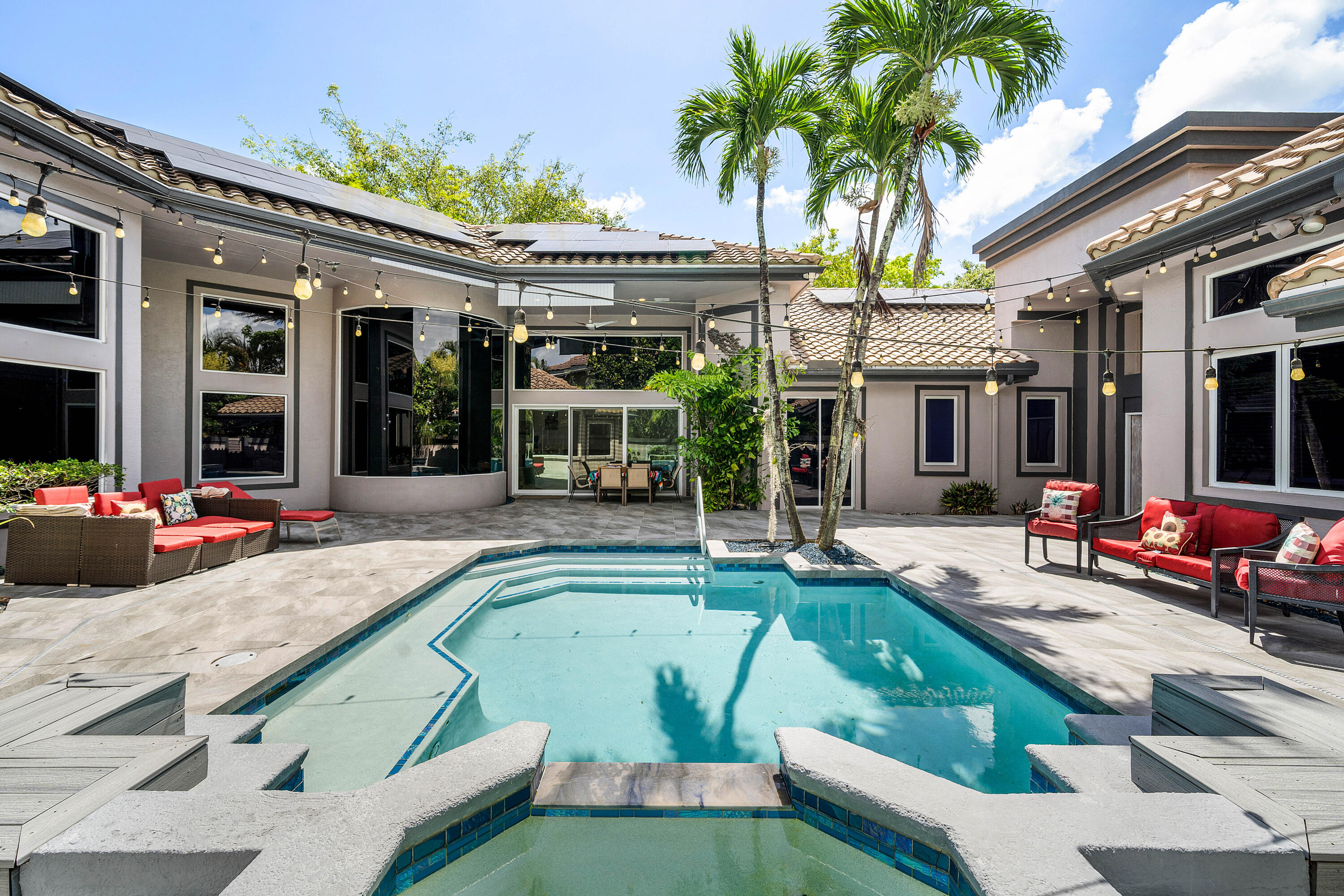 6595 NW 32nd Boca Raton, FL 33496