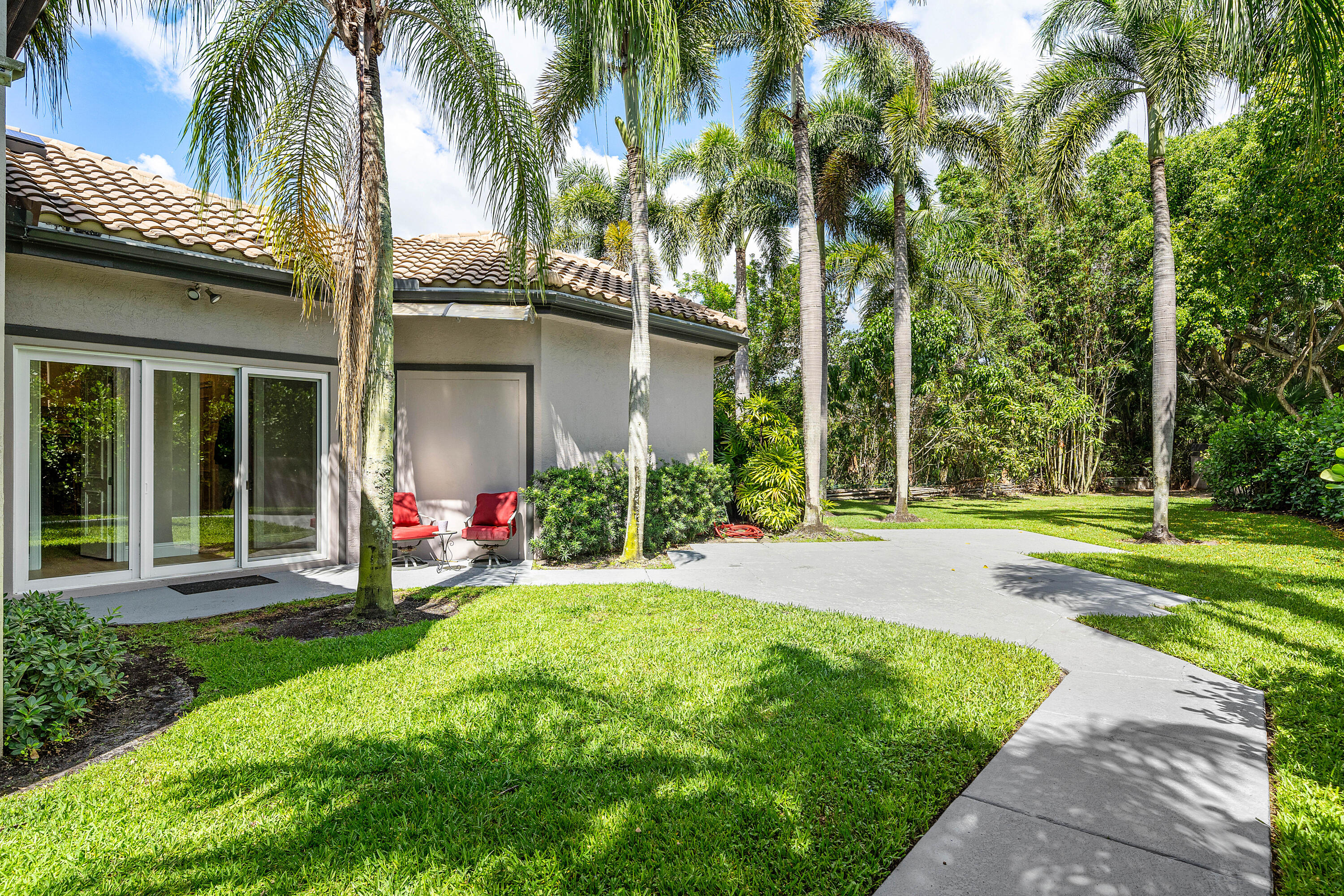 6595 NW 32nd Boca Raton, FL 33496