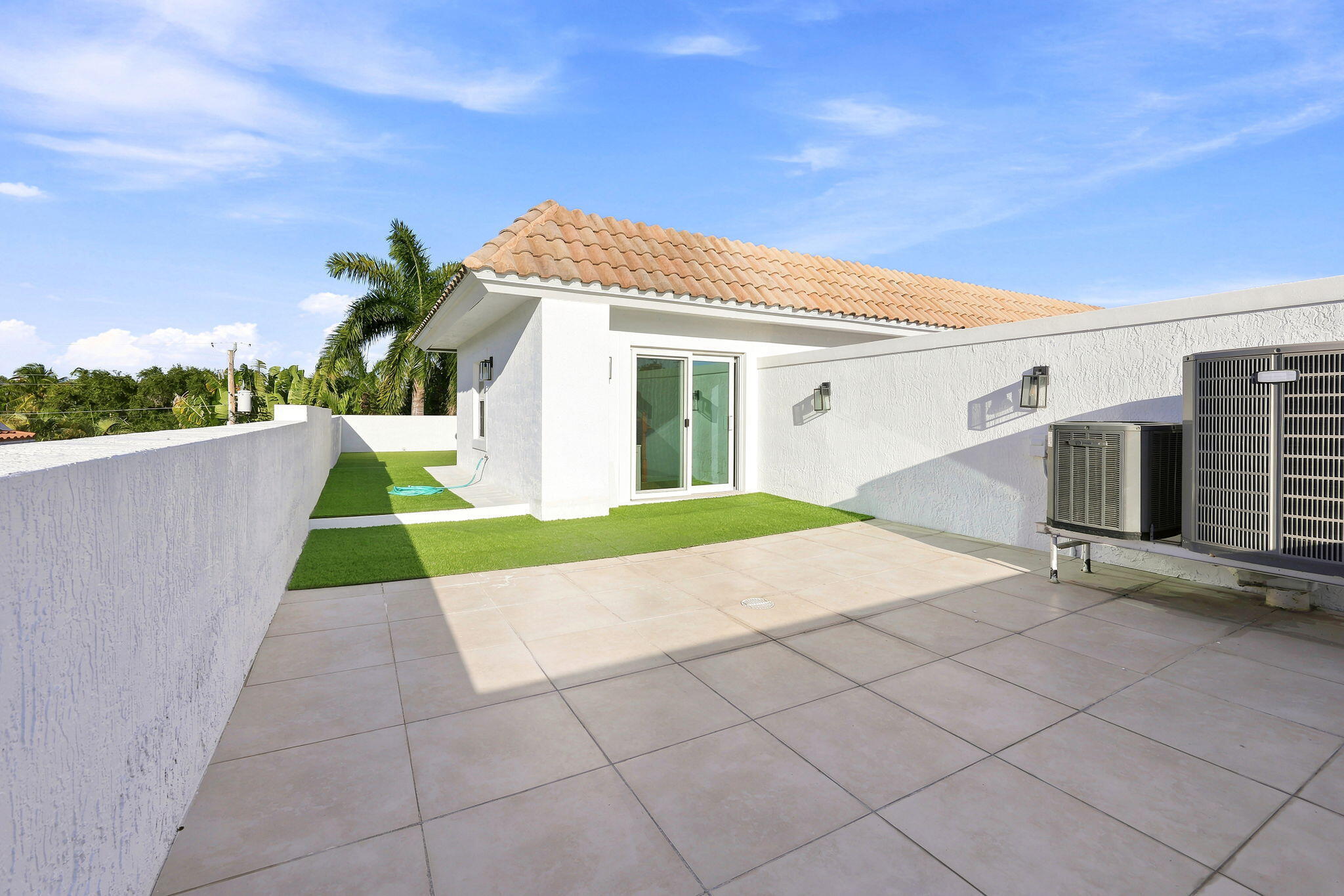 1812 NE 26th Fort Lauderdale, FL 33305