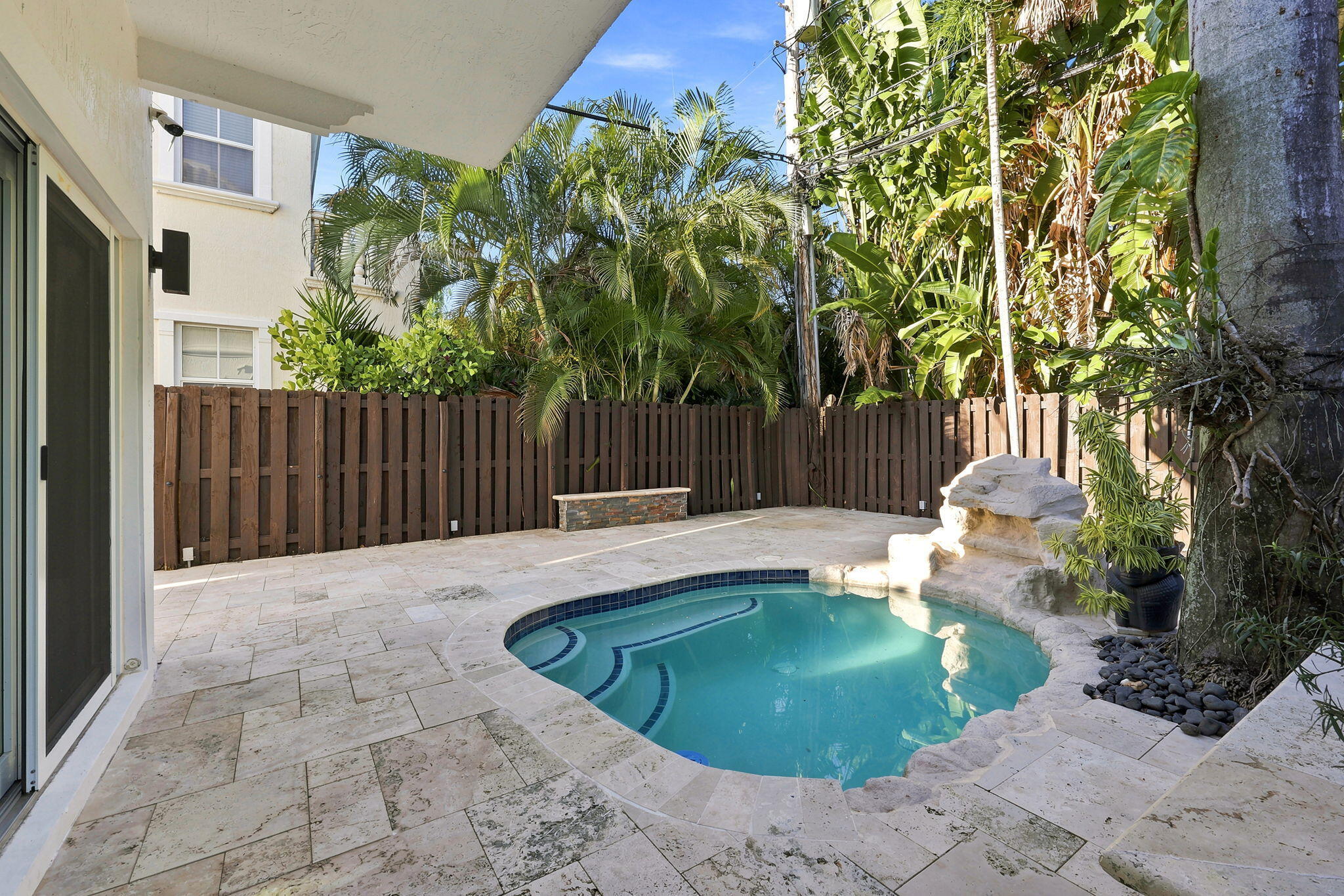 1812 NE 26th Fort Lauderdale, FL 33305