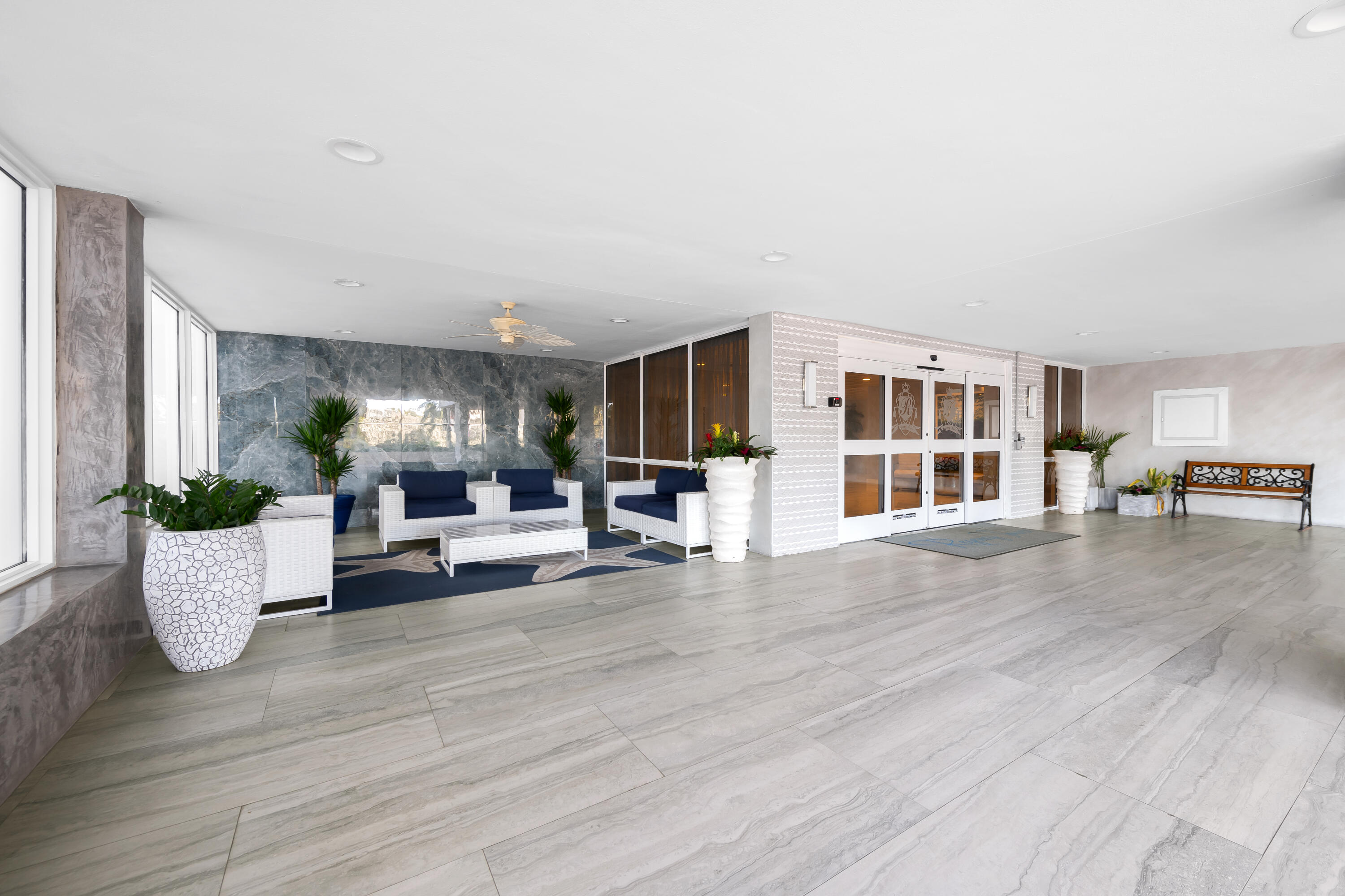 3850 Galt Ocean #1905