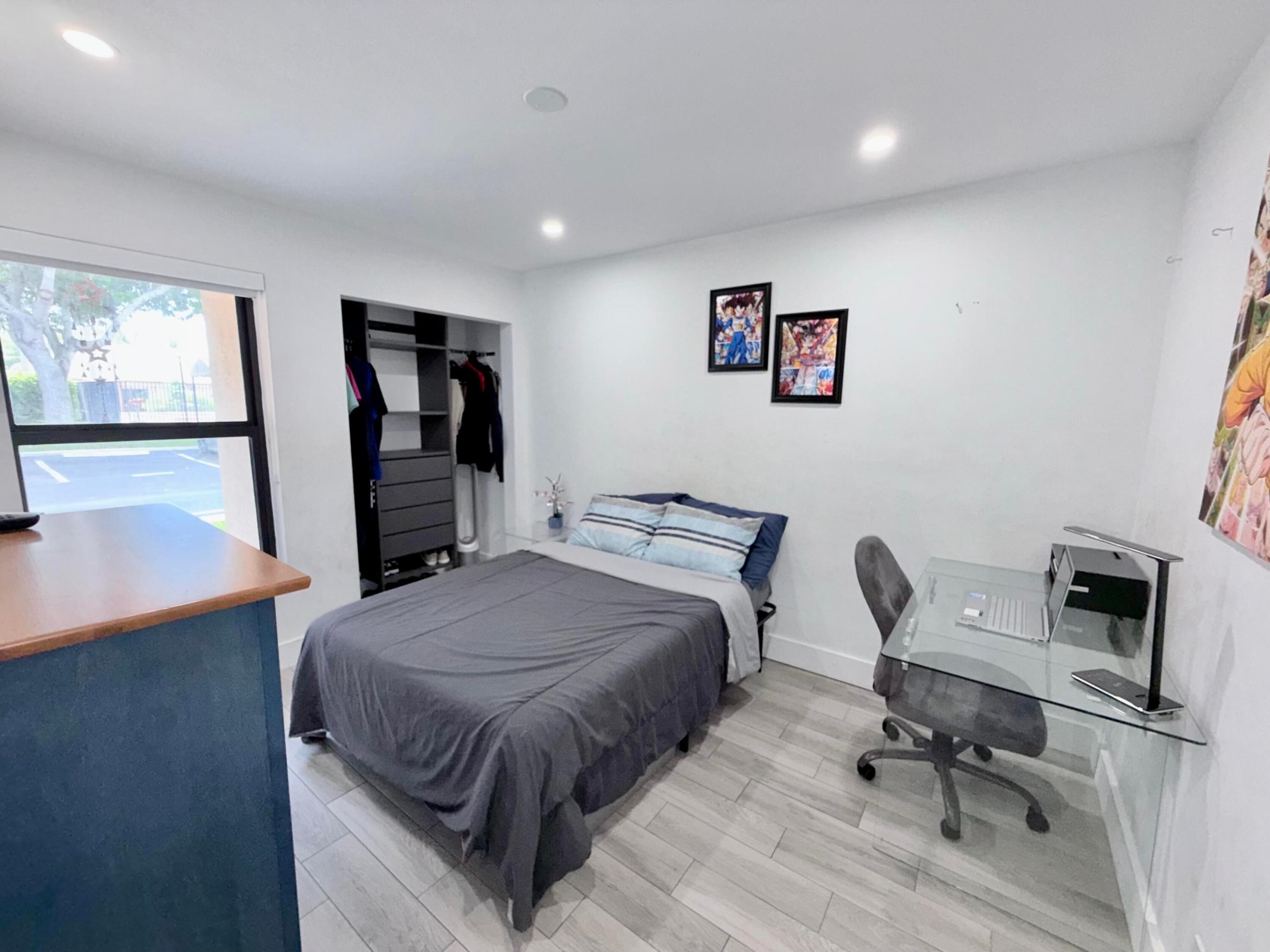 11173 NW 38th Sunrise, FL 33351