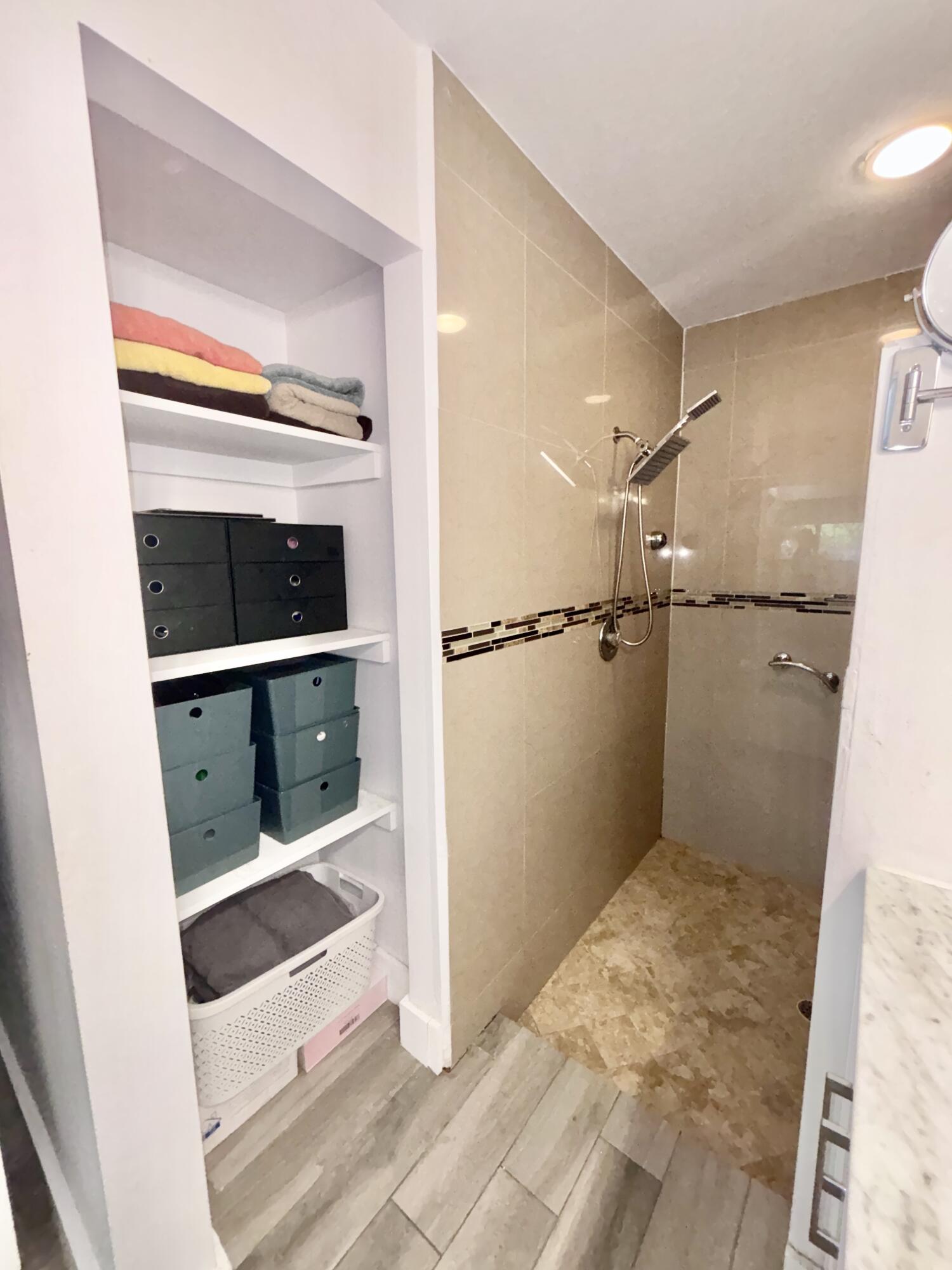 11173 NW 38th Sunrise, FL 33351