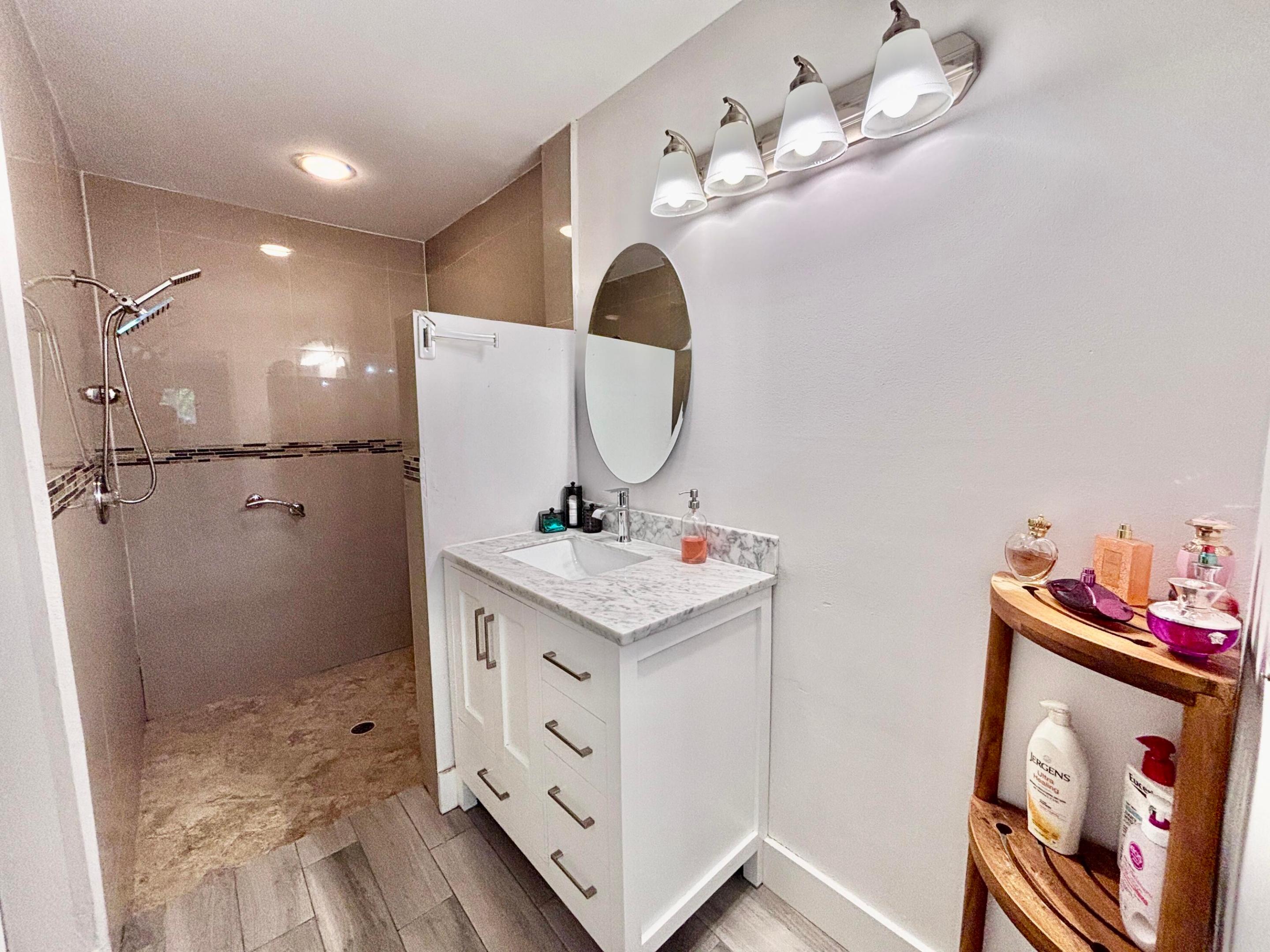 11173 NW 38th Sunrise, FL 33351