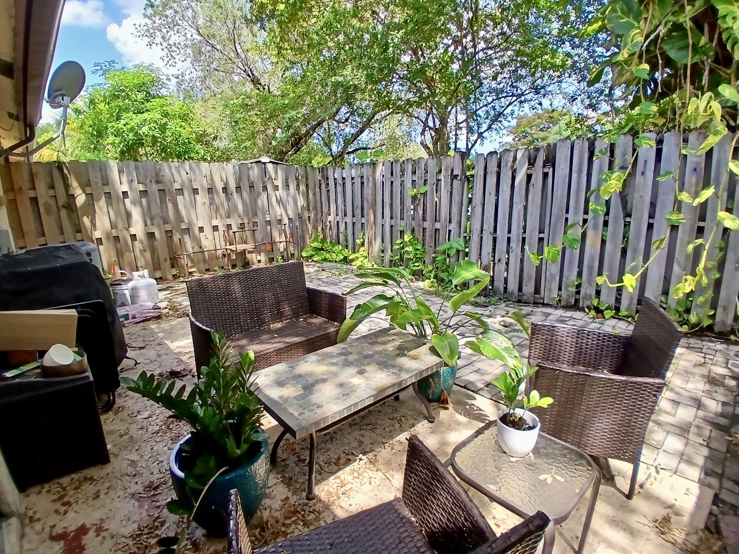11173 NW 38th Sunrise, FL 33351