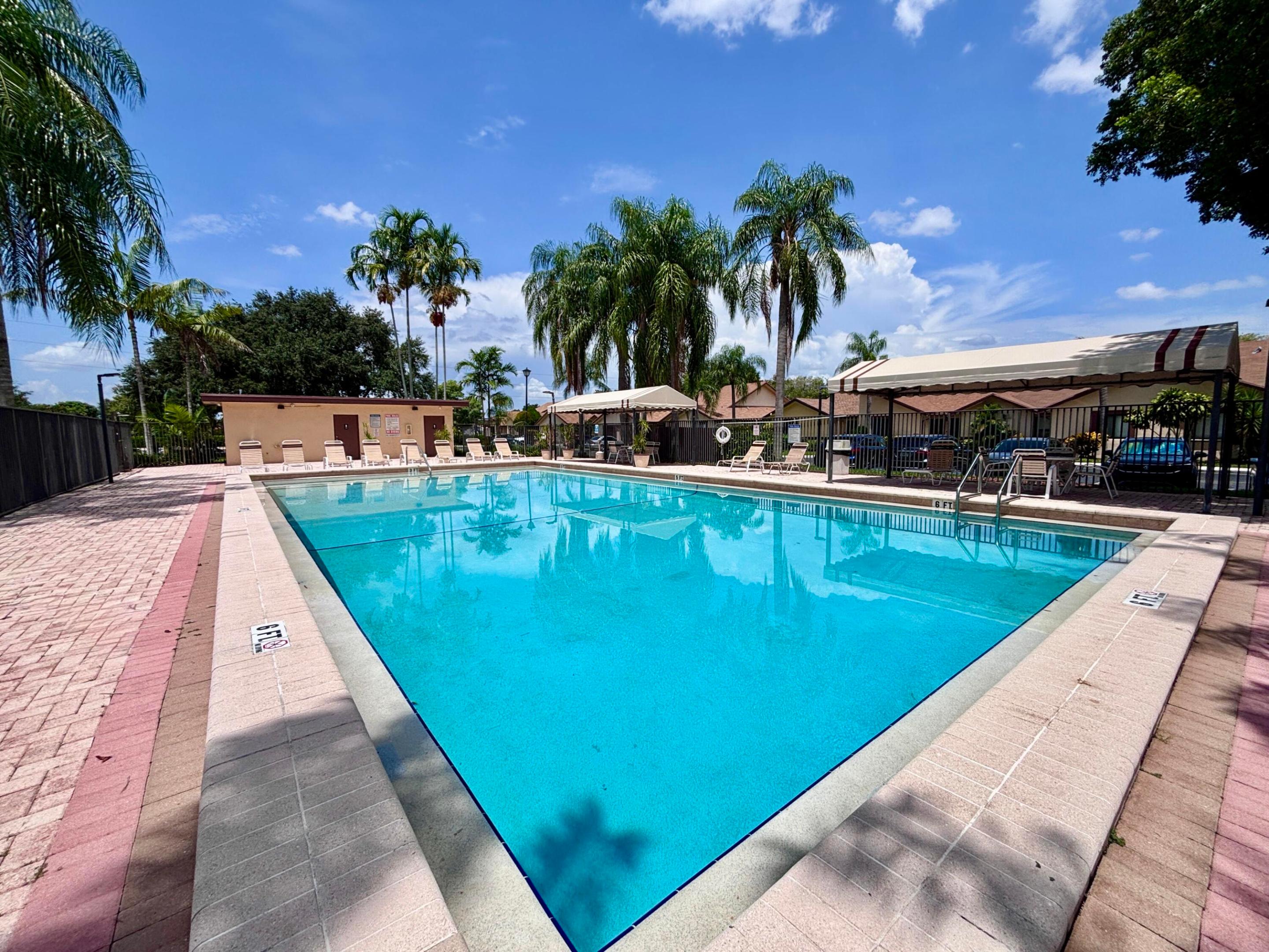11173 NW 38th Sunrise, FL 33351