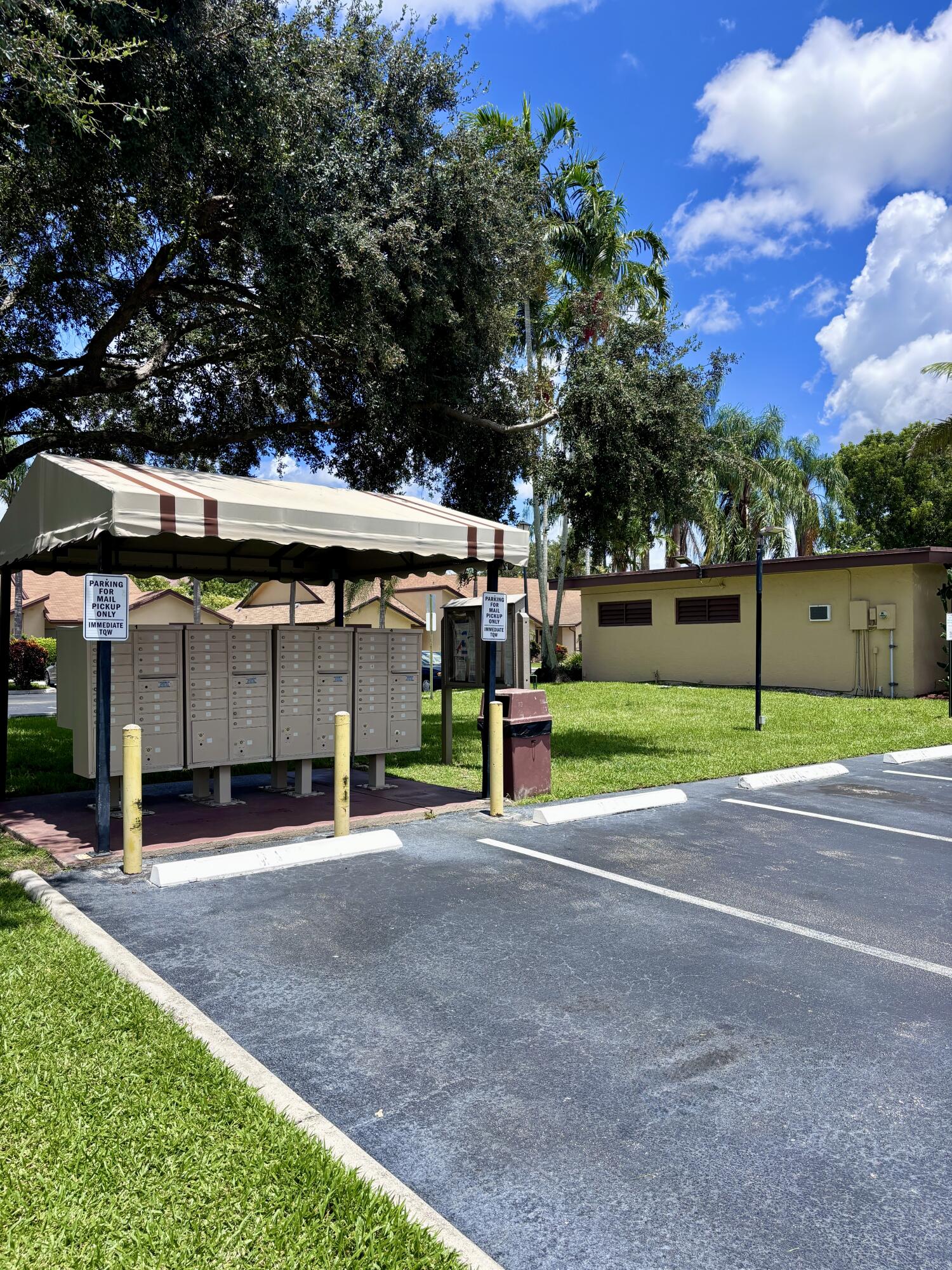 11173 NW 38th Sunrise, FL 33351