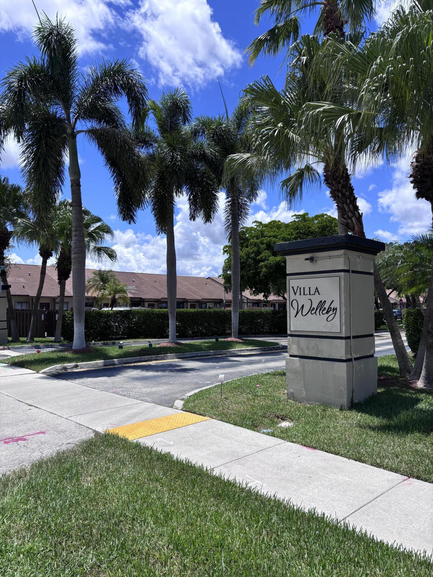 11173 NW 38th Sunrise, FL 33351