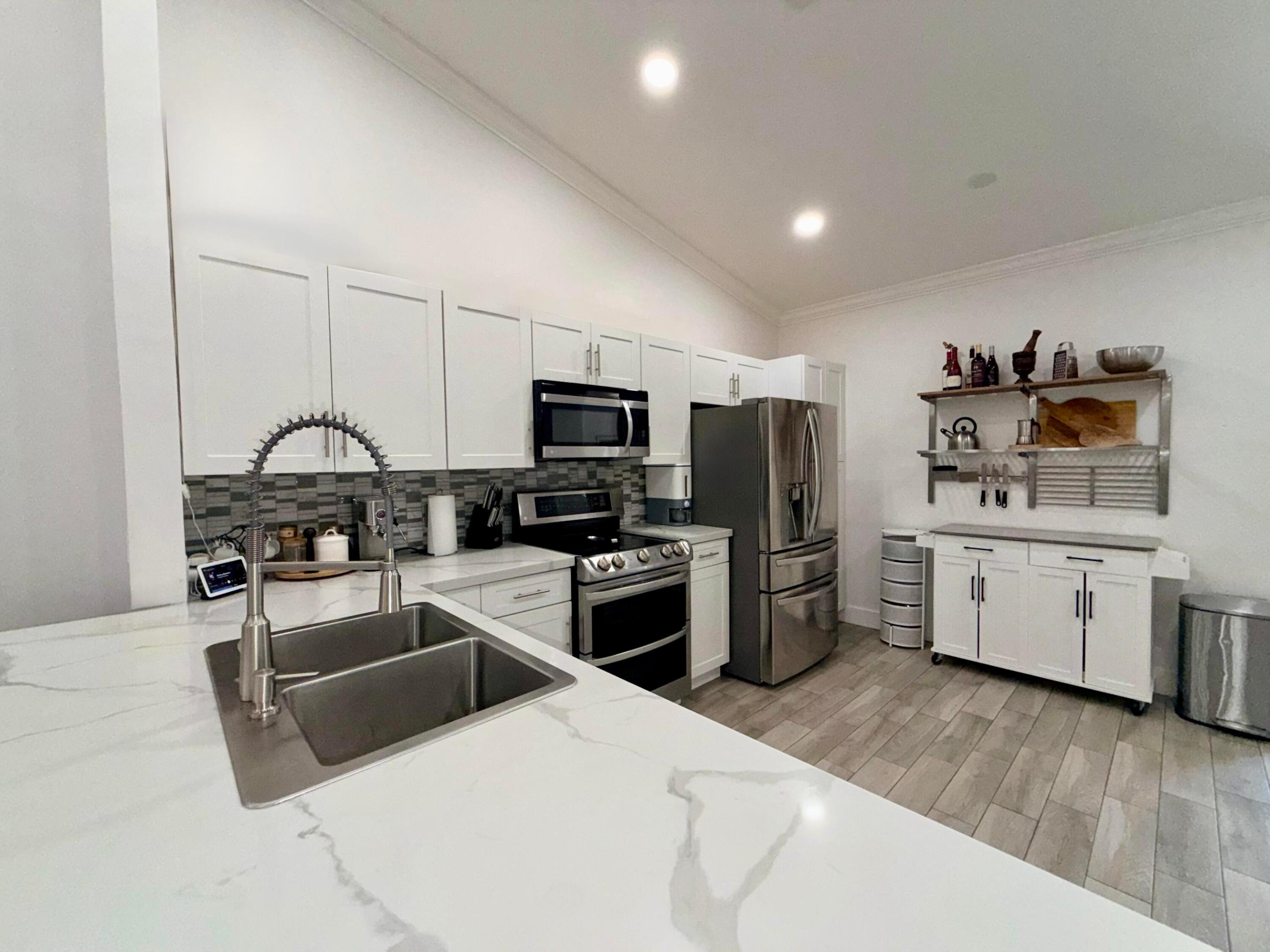 11173 NW 38th Sunrise, FL 33351