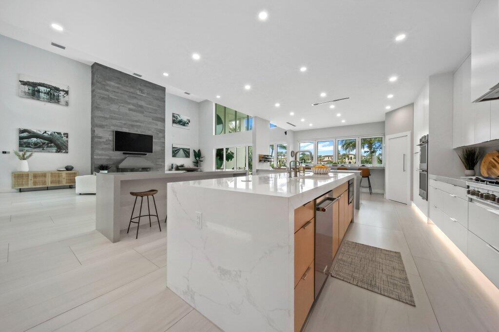 6879 SE South Marina Way Hutchinson Island, FL 34996