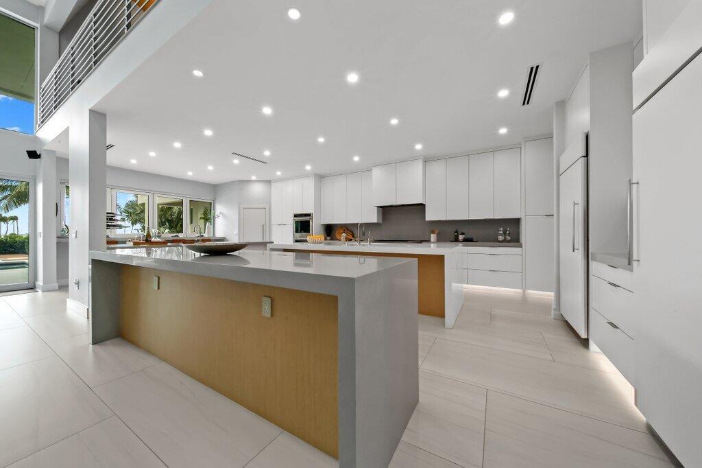 6879 SE South Marina Way Hutchinson Island, FL 34996