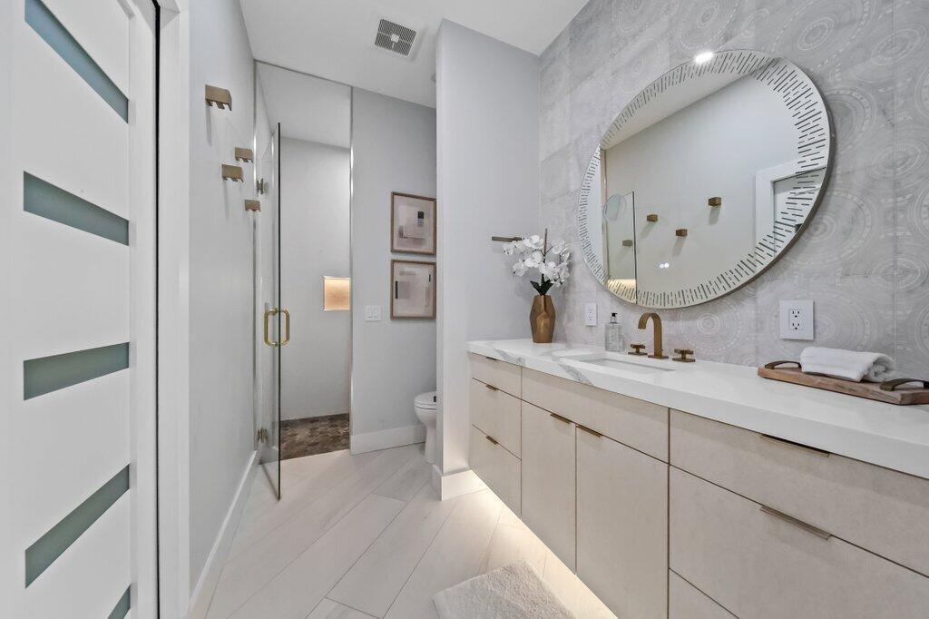 6879 SE South Marina Way Hutchinson Island, FL 34996