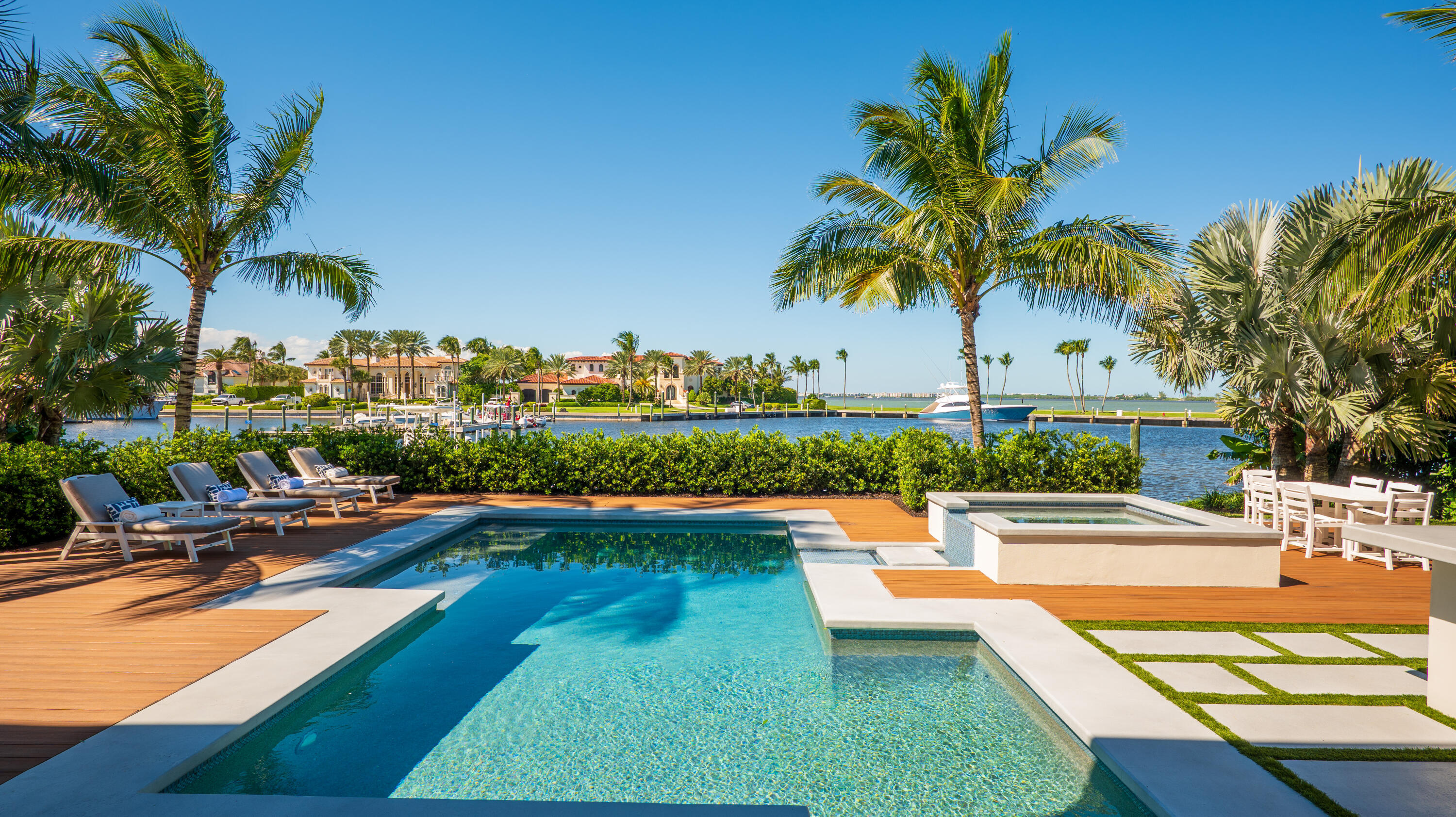 6879 SE South Marina Way Hutchinson Island, FL 34996