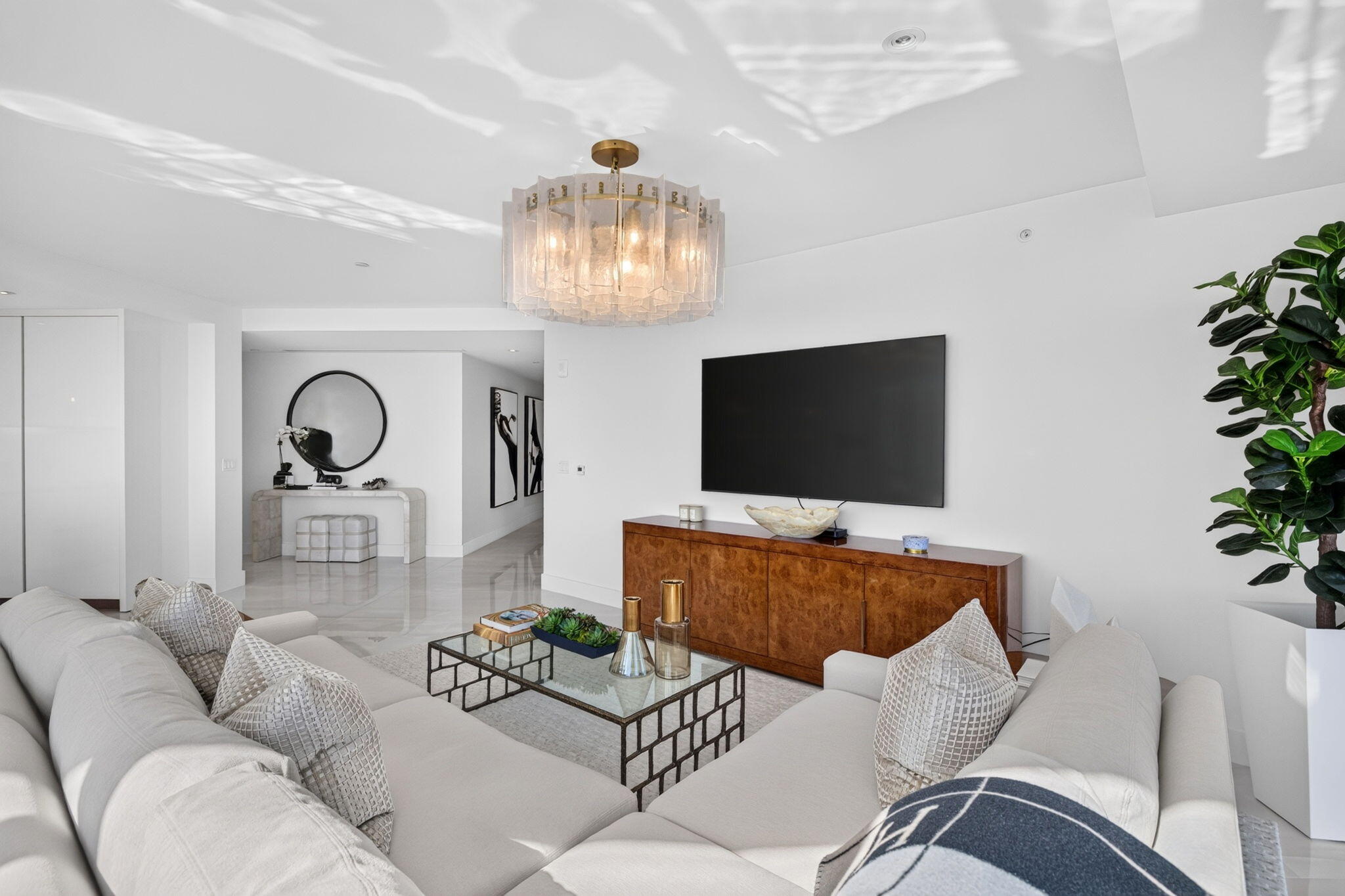 525 N Fort Lauderdale Bch Blvd #1602 Fort Lauderdale, FL 33304