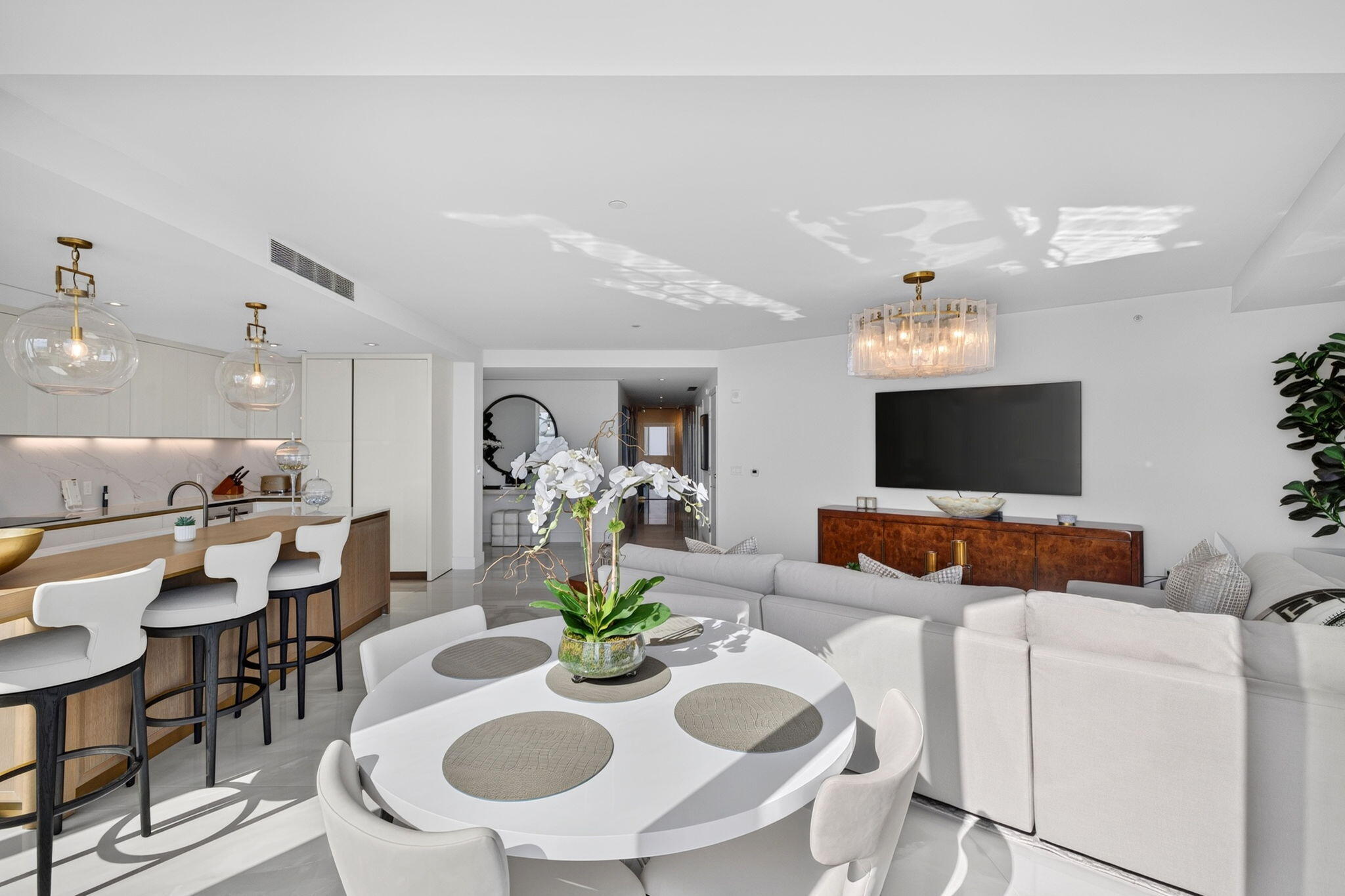 525 N Fort Lauderdale Bch Blvd #1602 Fort Lauderdale, FL 33304