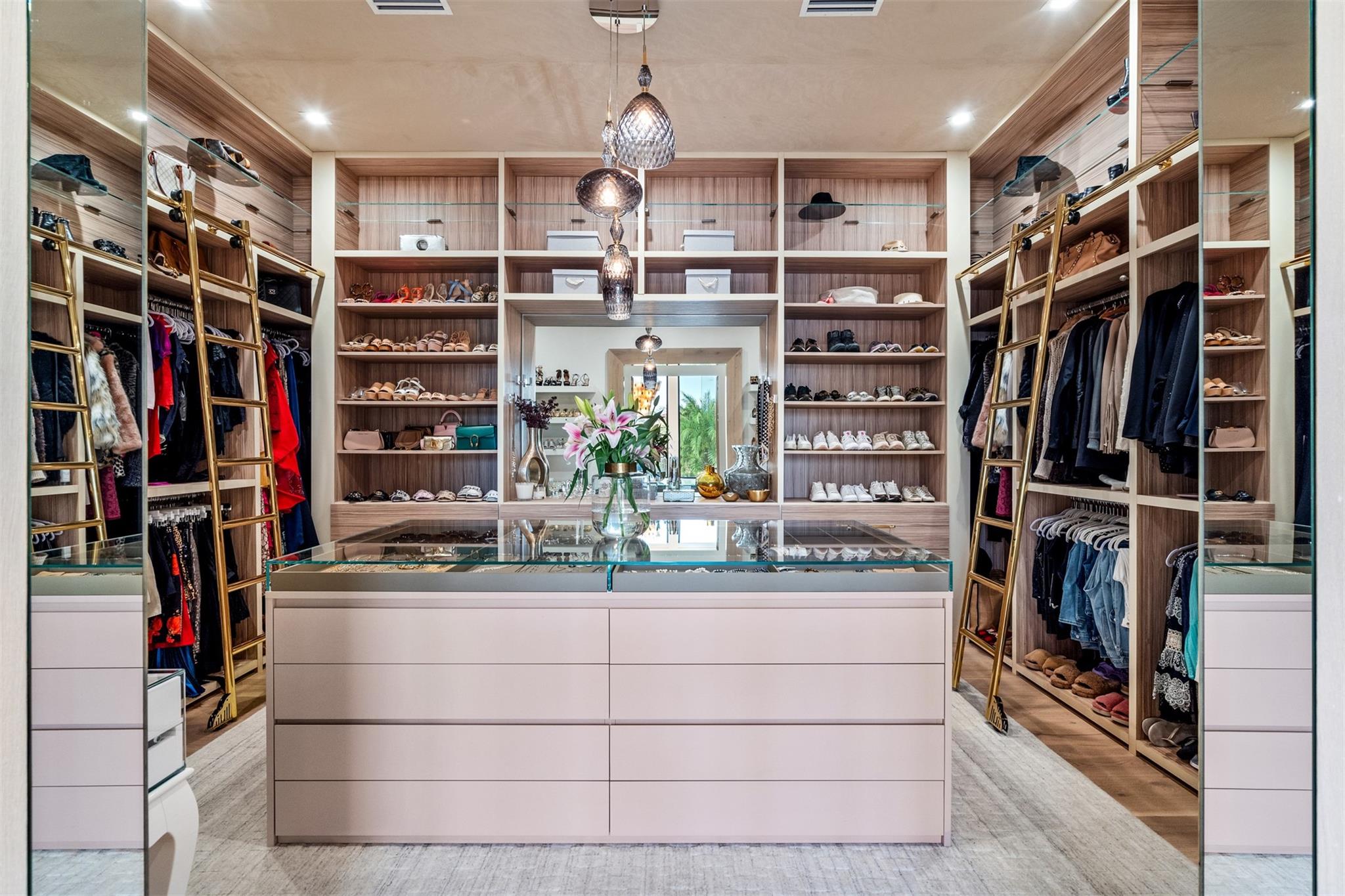 70 Isla Bahia Dr Fort Lauderdale, FL 33316