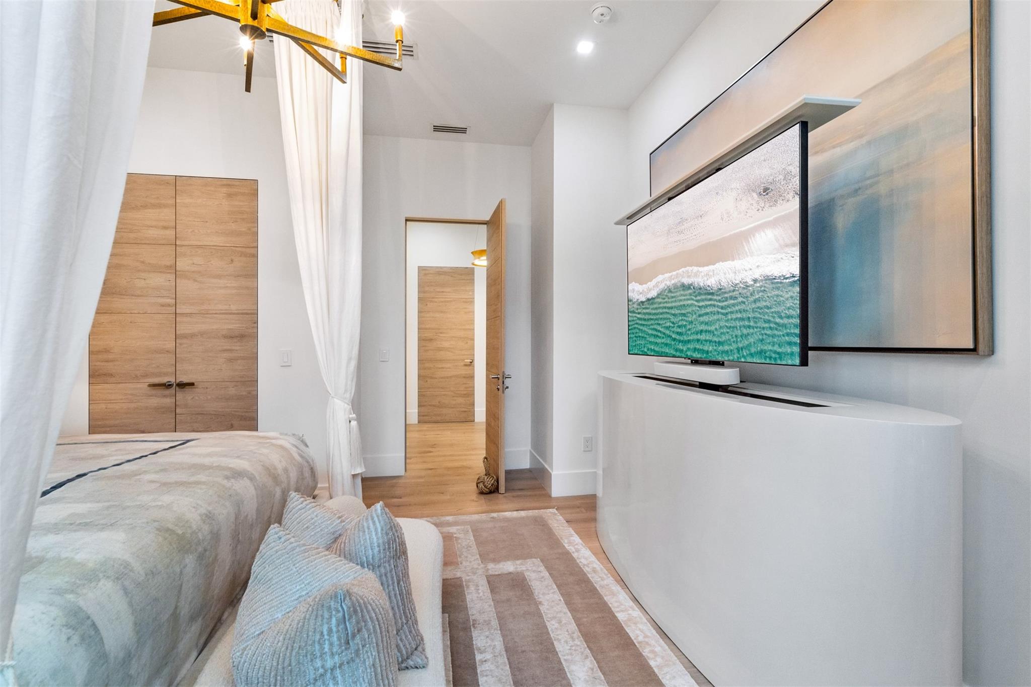 70 Isla Bahia Dr Fort Lauderdale, FL 33316