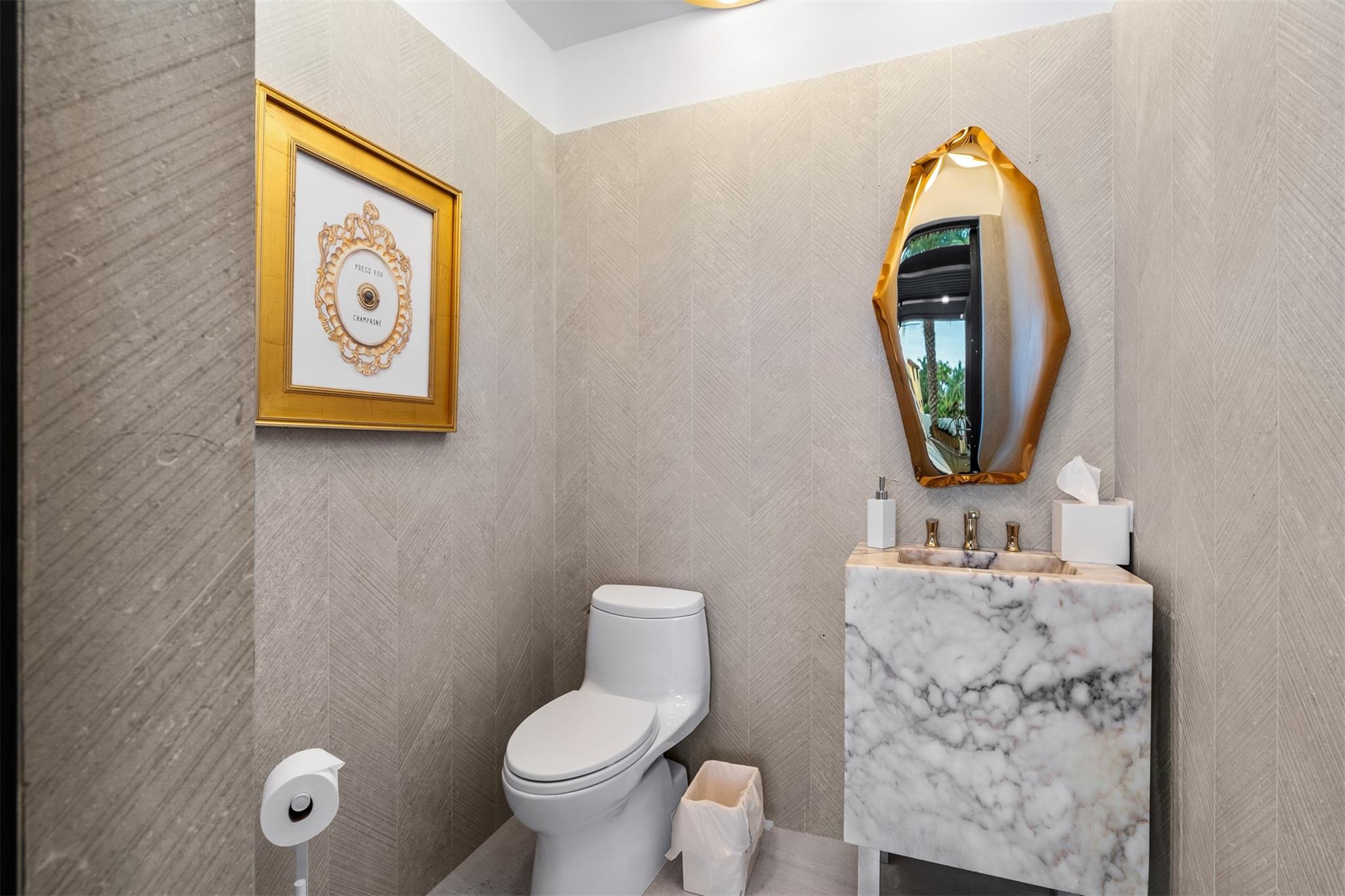 70 Isla Bahia Dr Fort Lauderdale, FL 33316