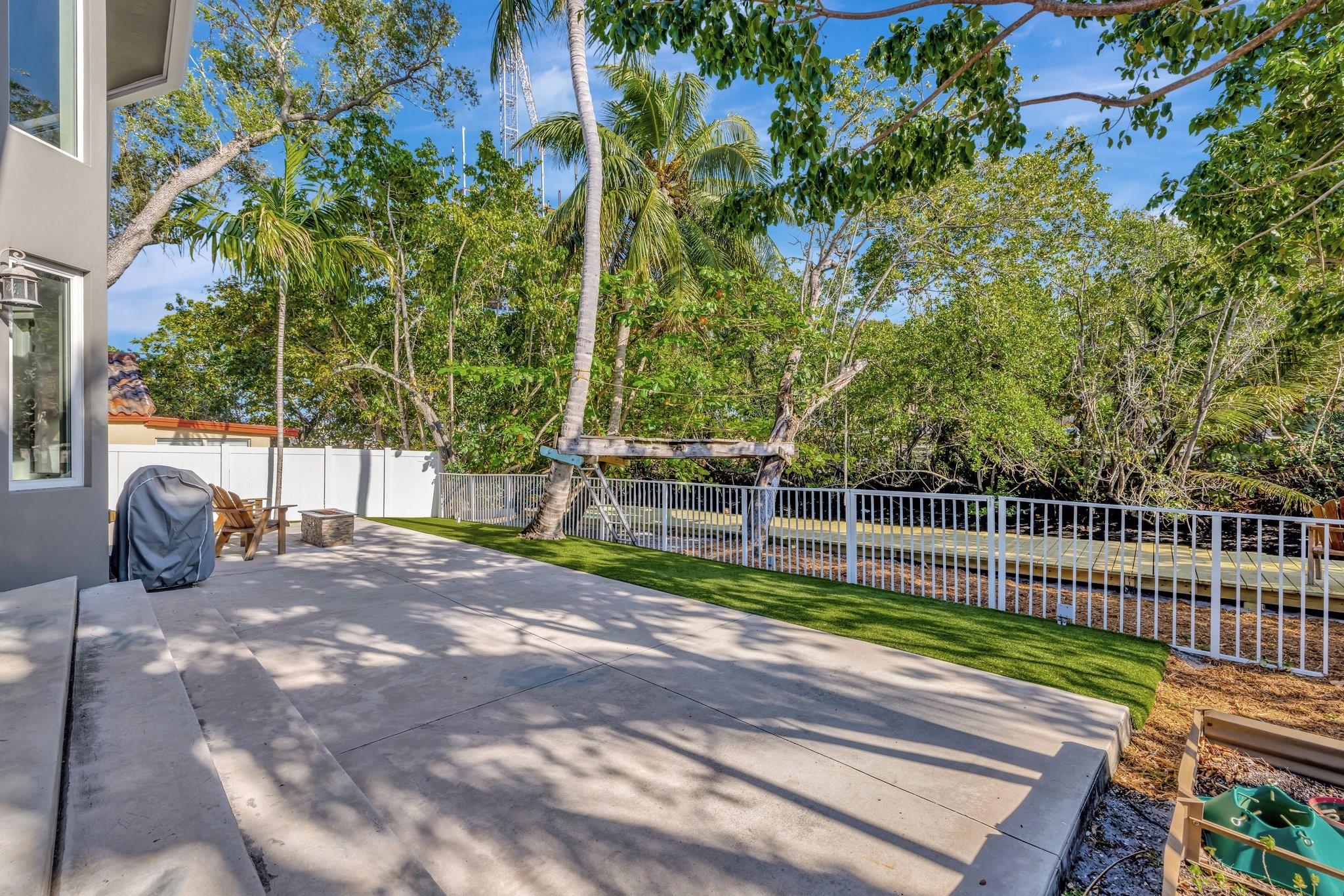 216 SE 10th St,Fort Lauderdale, FL 33316