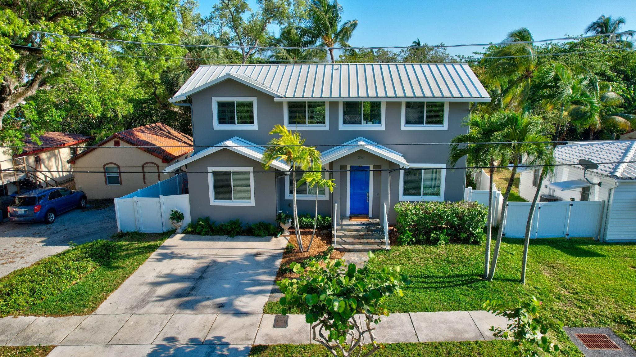 216 SE 10th St,Fort Lauderdale, FL 33316