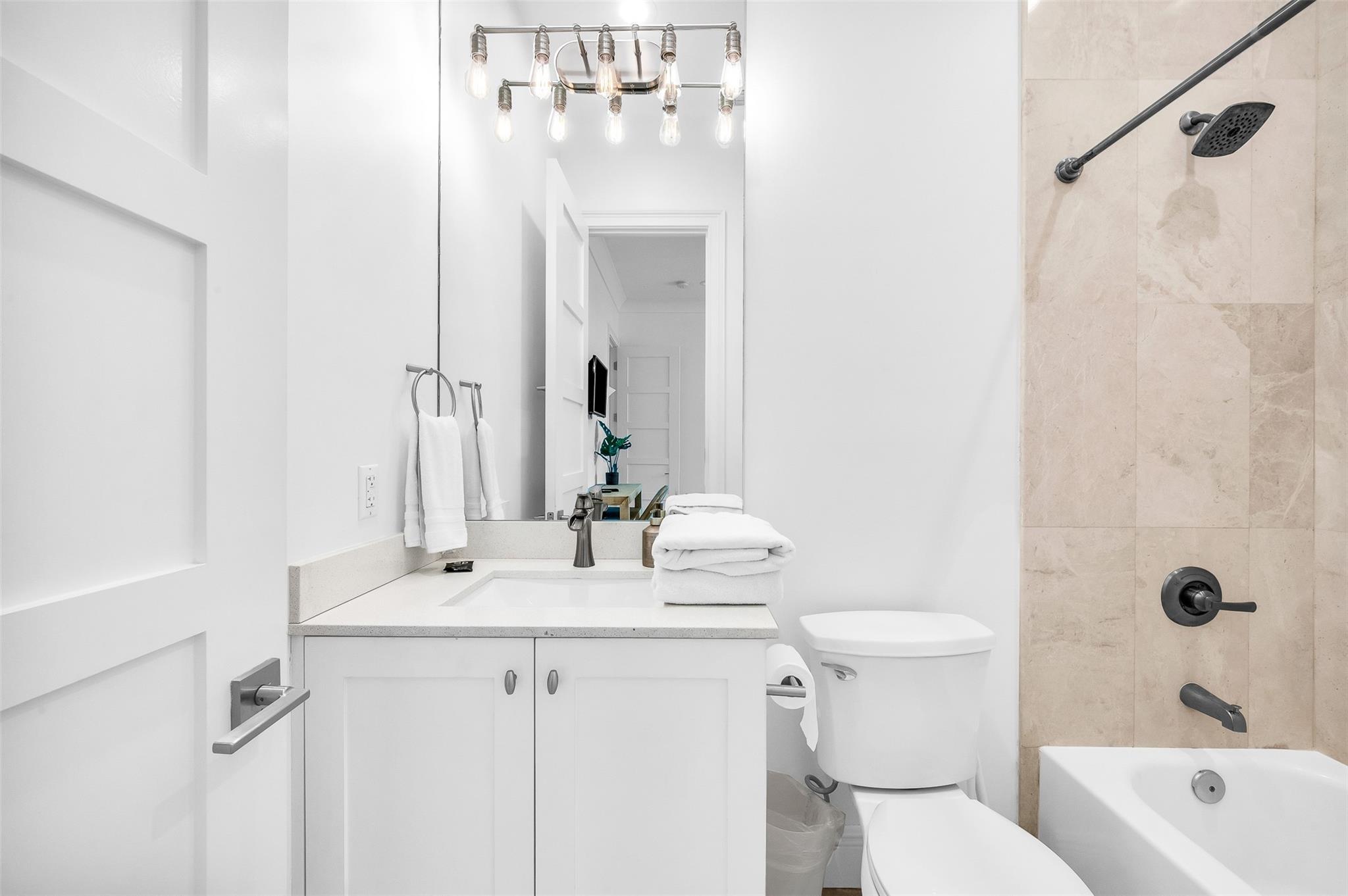 716 Ponce De Leon Fort Lauderdale, FL 33316