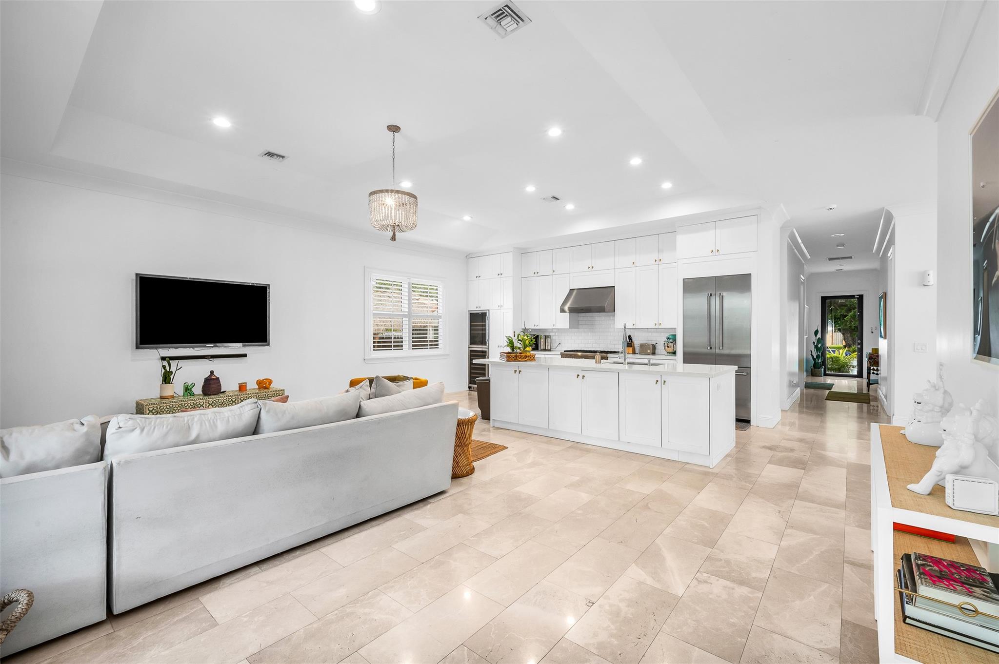 716 Ponce De Leon Fort Lauderdale, FL 33316