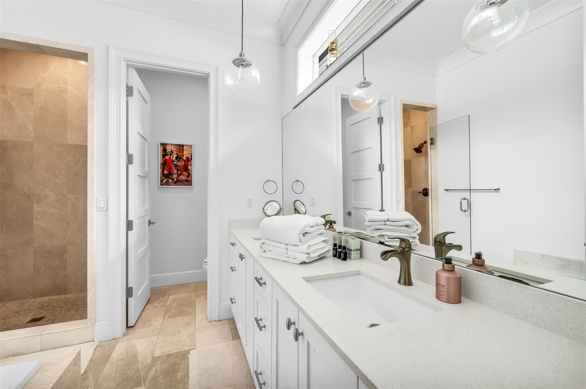 716 Ponce De Leon Fort Lauderdale, FL 33316