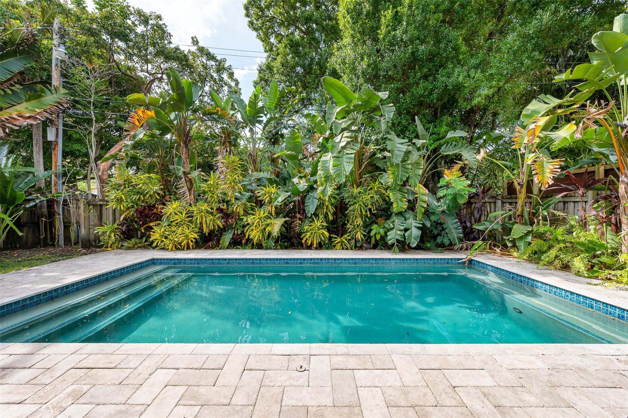 716 Ponce De Leon Fort Lauderdale, FL 33316