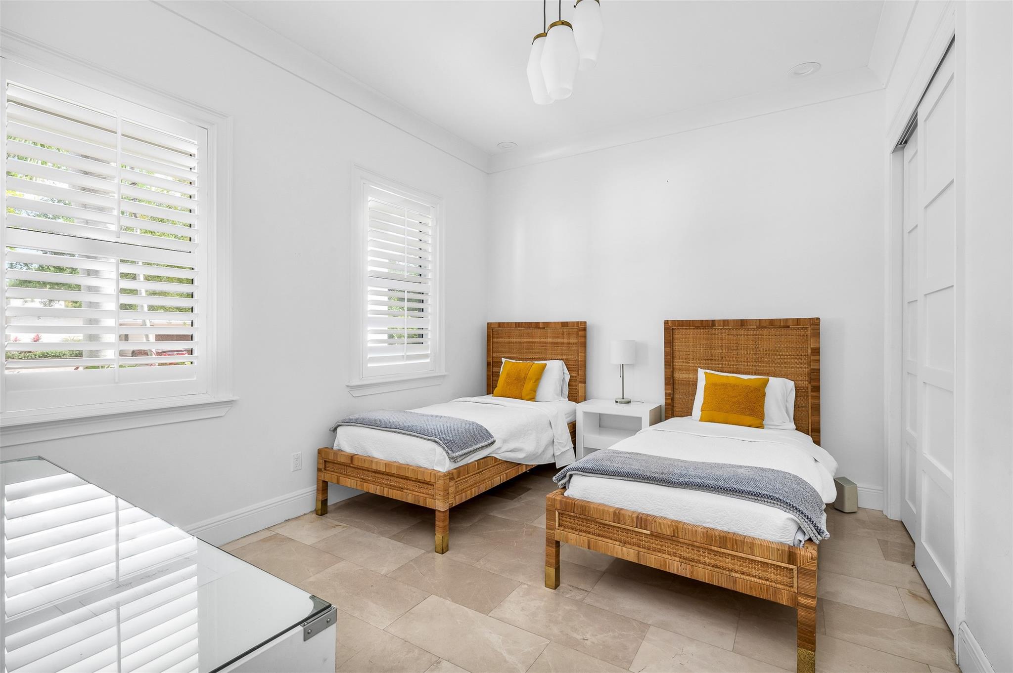 716 Ponce De Leon Fort Lauderdale, FL 33316