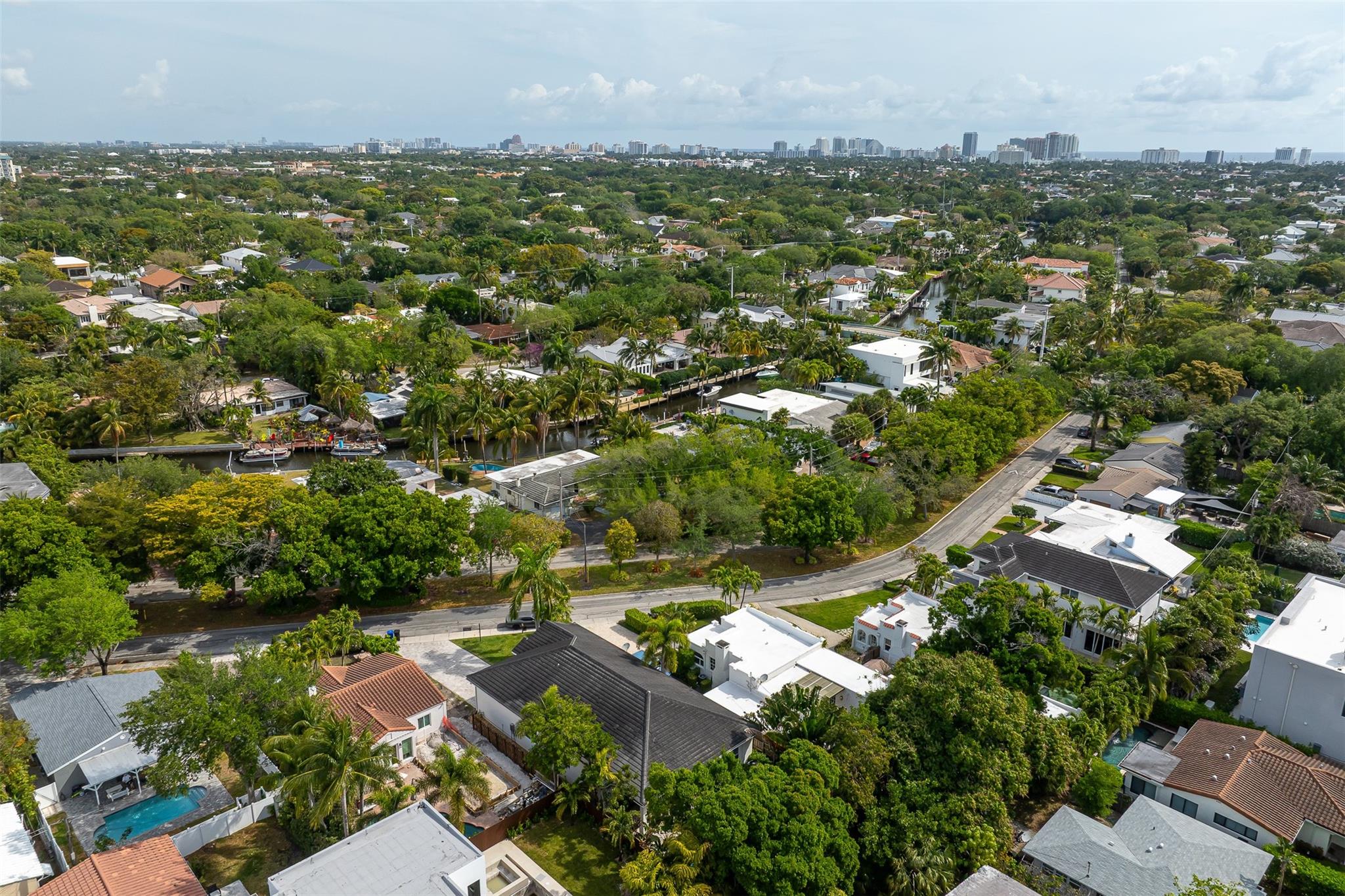 716 Ponce De Leon Fort Lauderdale, FL 33316