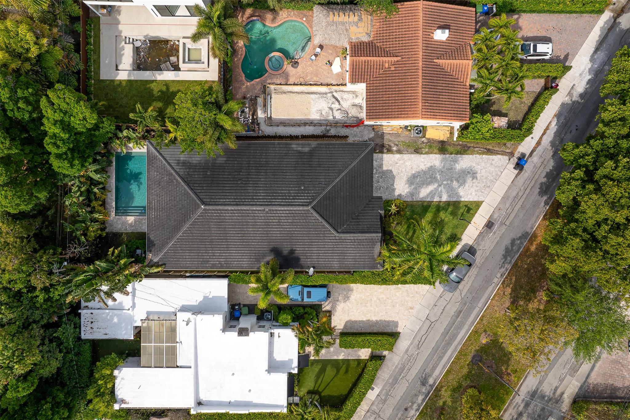 716 Ponce De Leon Fort Lauderdale, FL 33316