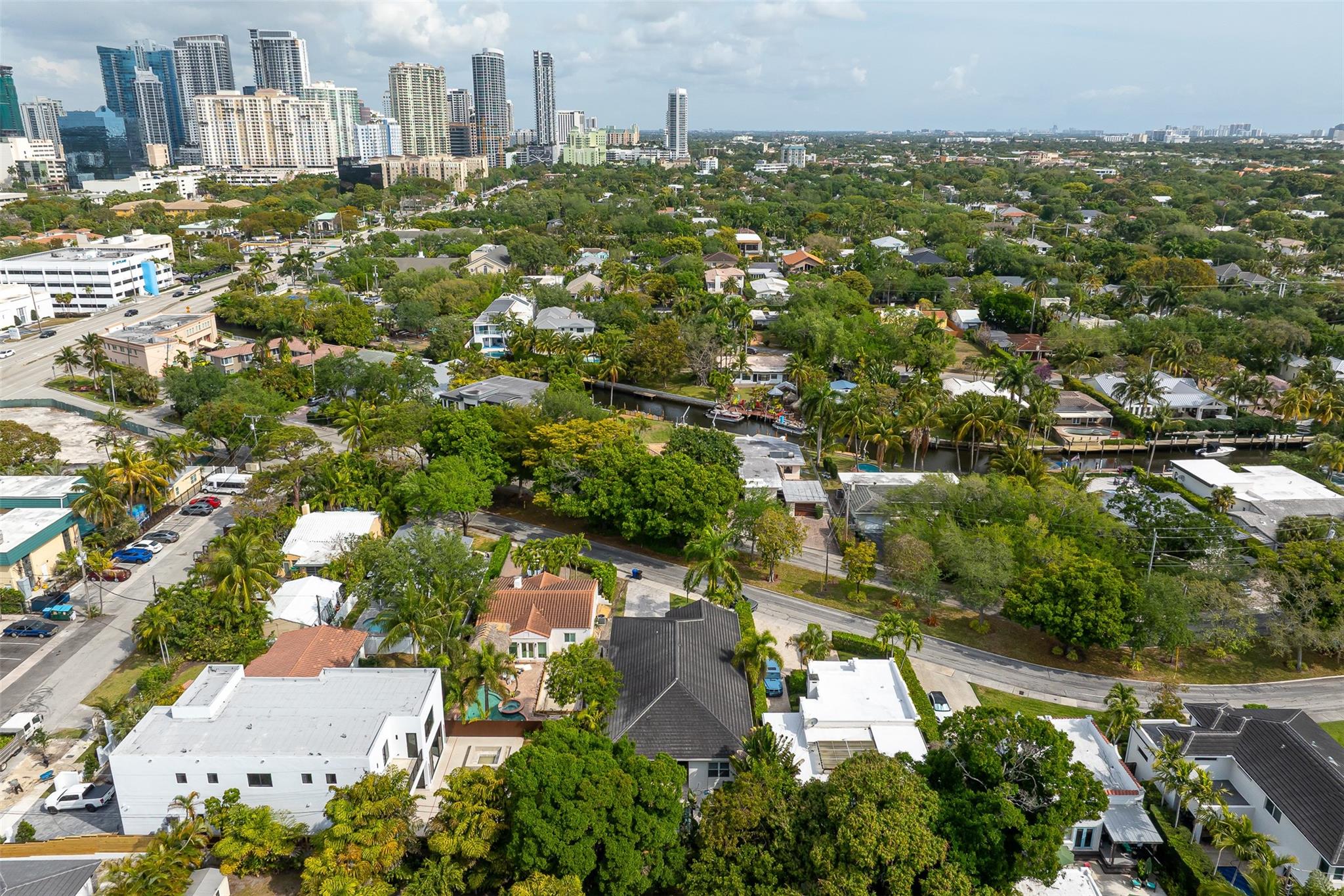 716 Ponce De Leon Fort Lauderdale, FL 33316