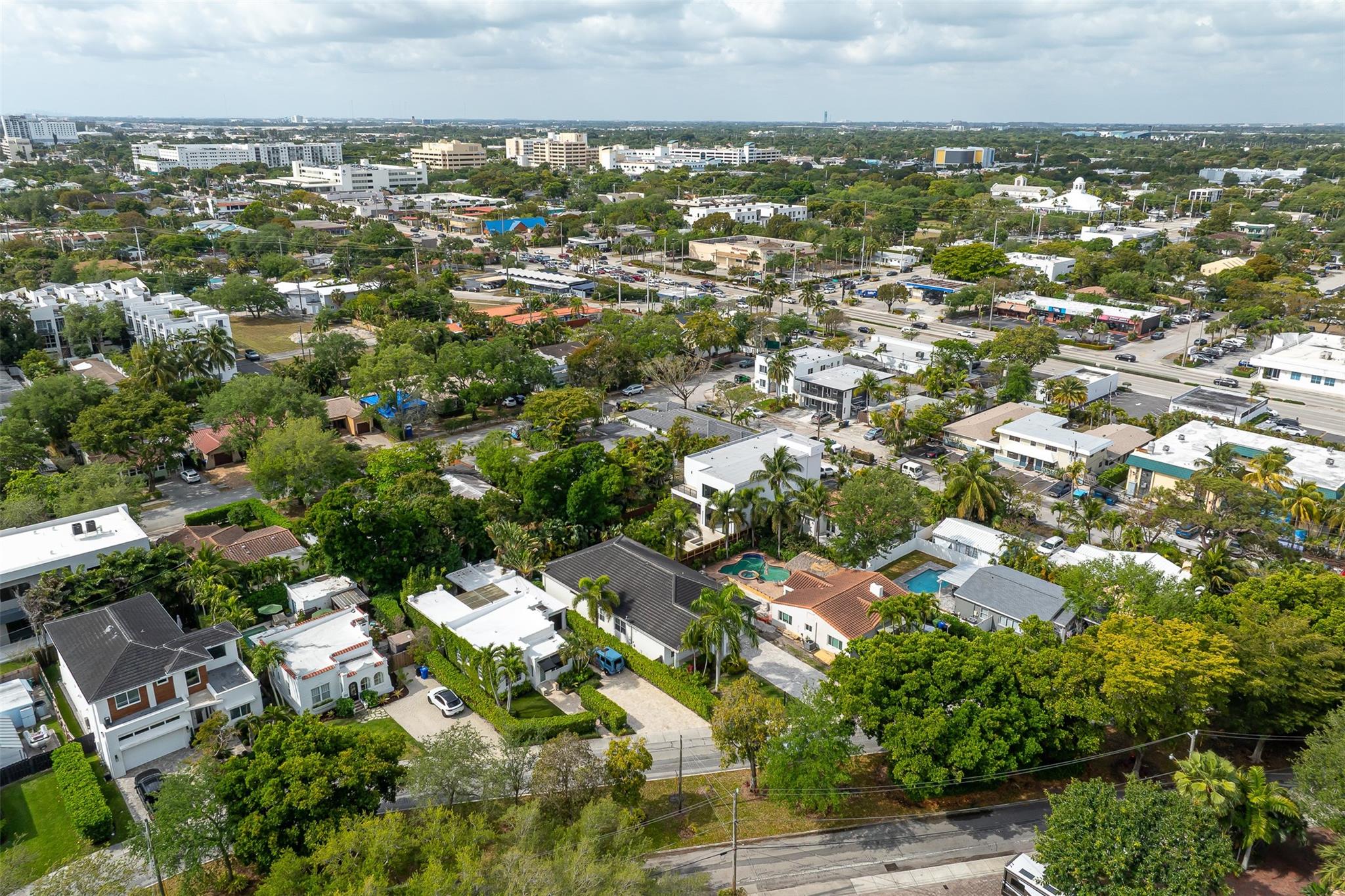 716 Ponce De Leon Fort Lauderdale, FL 33316