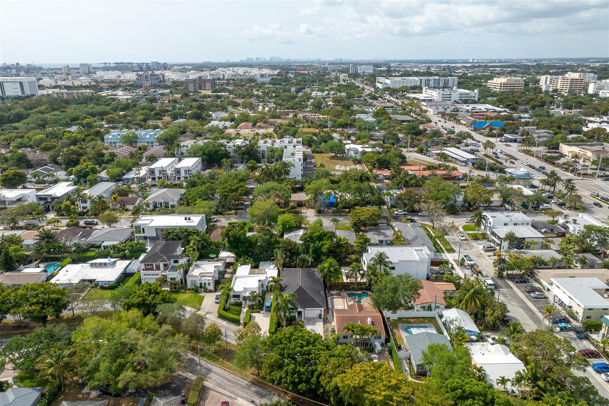 716 Ponce De Leon Fort Lauderdale, FL 33316