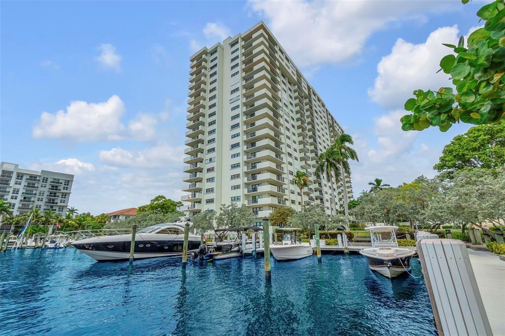 3200 Port Royale Dr