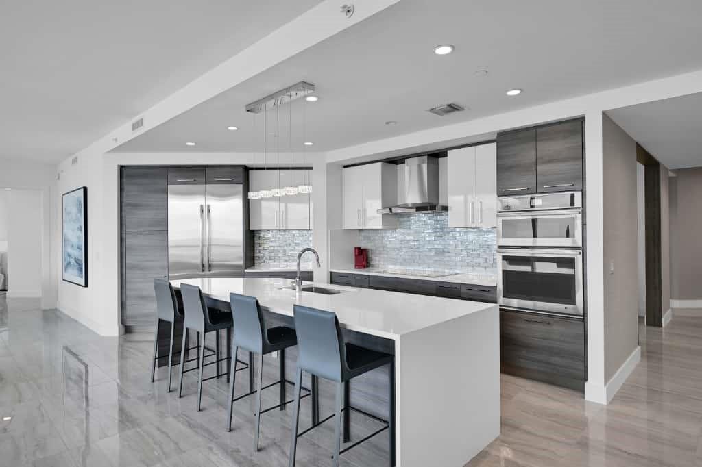 100 E Las Olas Blvd #4103 Fort Lauderdale, FL 33301