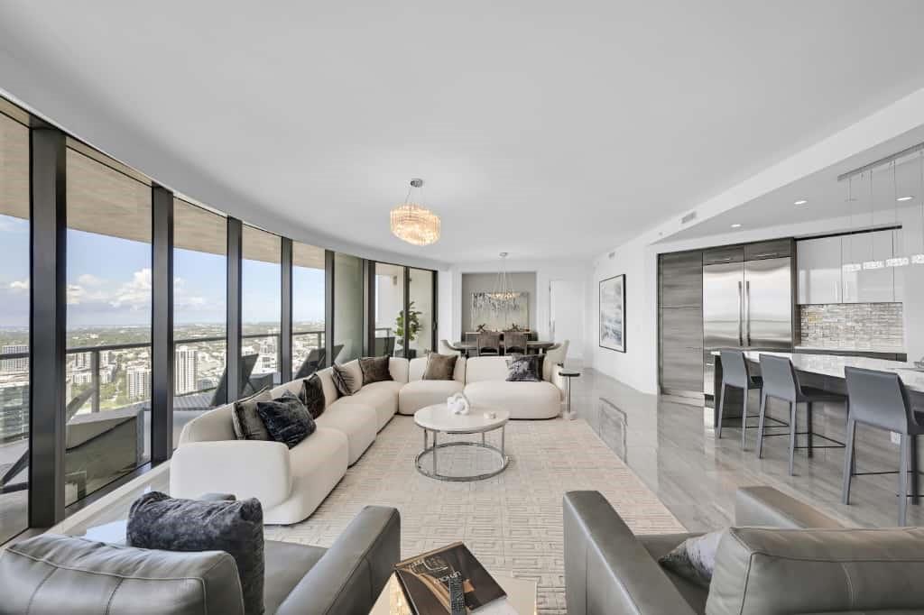 100 E Las Olas Blvd #4103 Fort Lauderdale, FL 33301