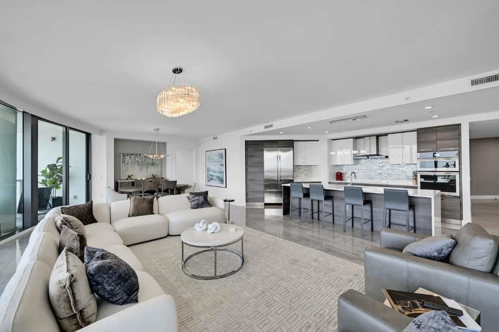 100 E Las Olas Blvd #4103 Fort Lauderdale, FL 33301