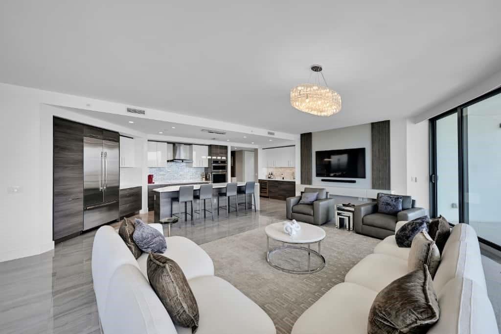 100 E Las Olas Blvd #4103 Fort Lauderdale, FL 33301